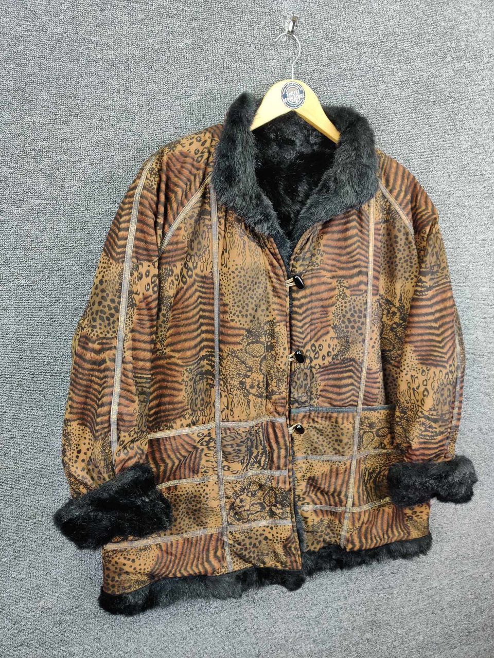 Japanese Brand Vintage Unbrand Leopard Faux Fur Fashion Jacket Size US L / EU 52-54 / 3 - 5 Thumbnail