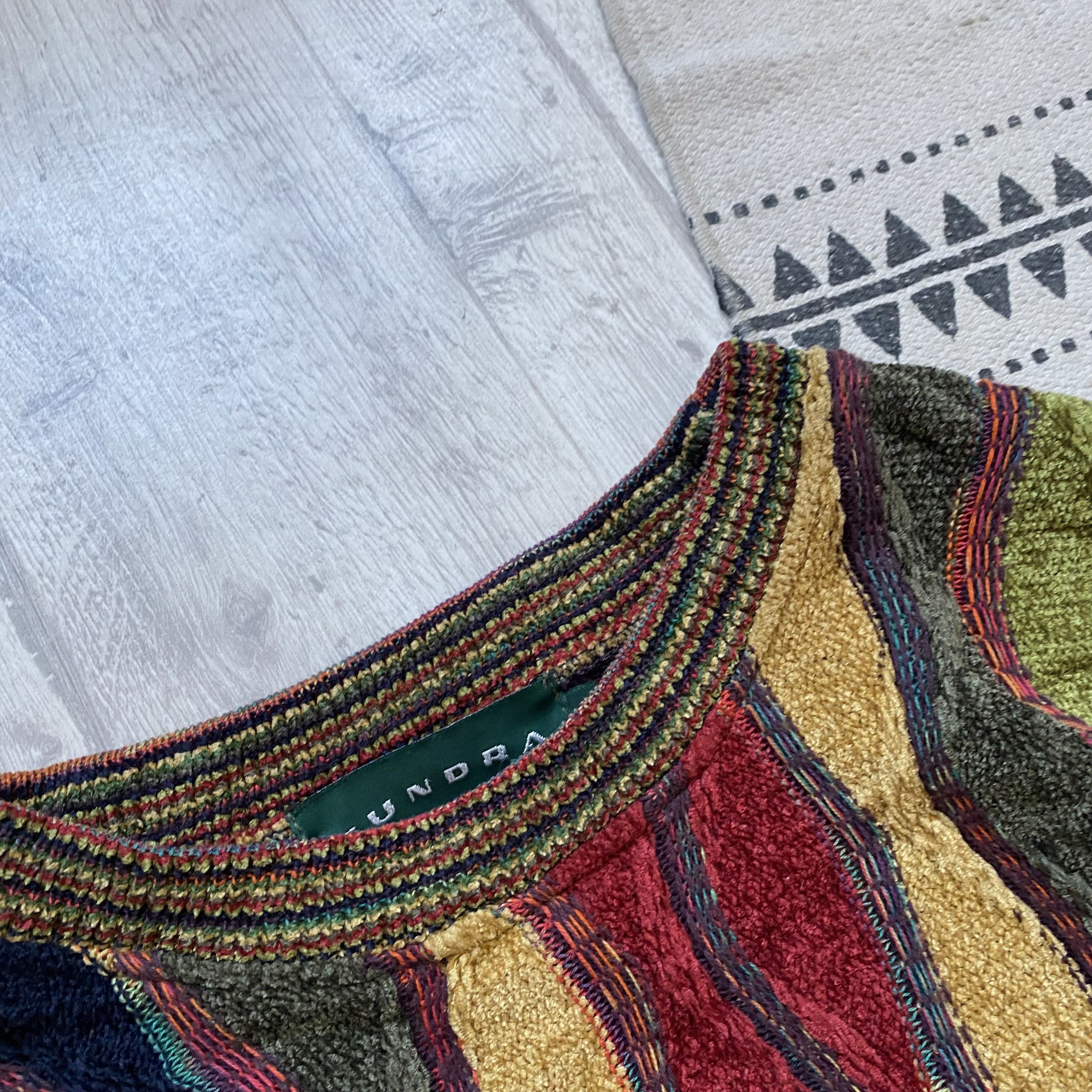 Coogi Vintage 90s Tundra Coggi Style Knit Sweater Cozy Y2K. Size US M / EU 48-50 / 2 - 5 Thumbnail