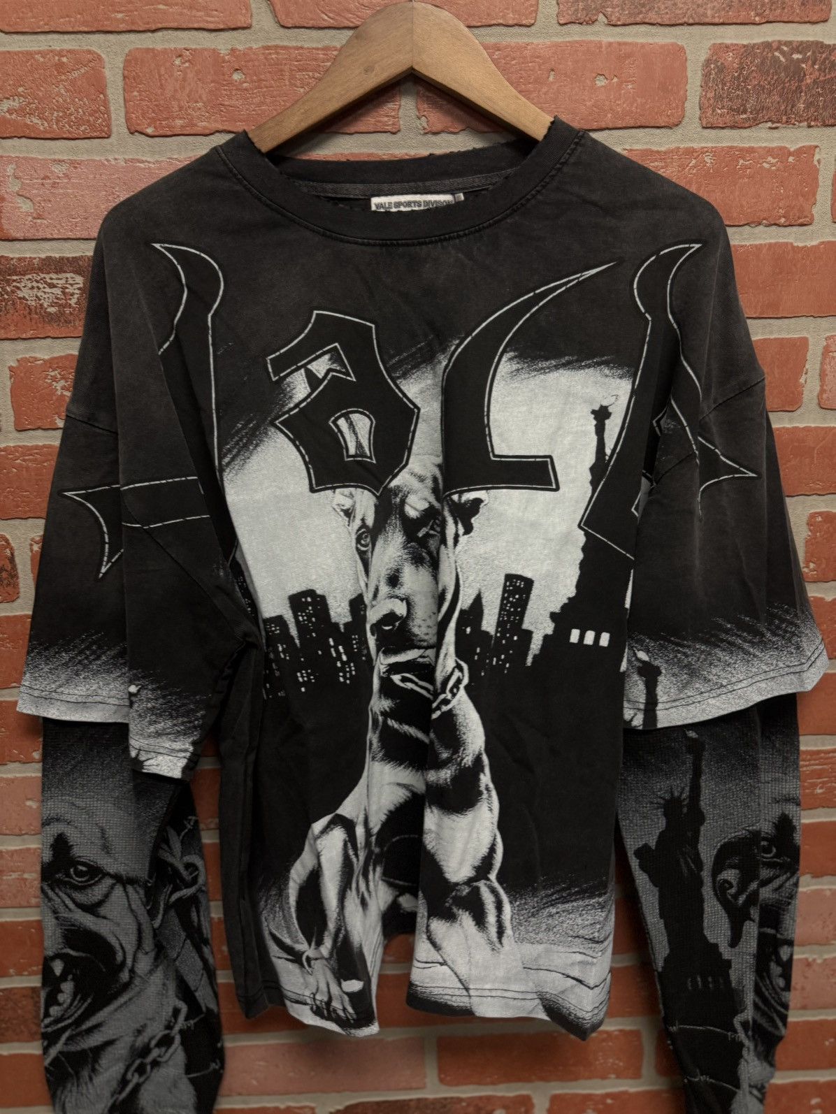Vale Vale Valley Black “DOG” Long Sleeve Size Large Size US L / EU 52-54 / 3 - 4 Thumbnail
