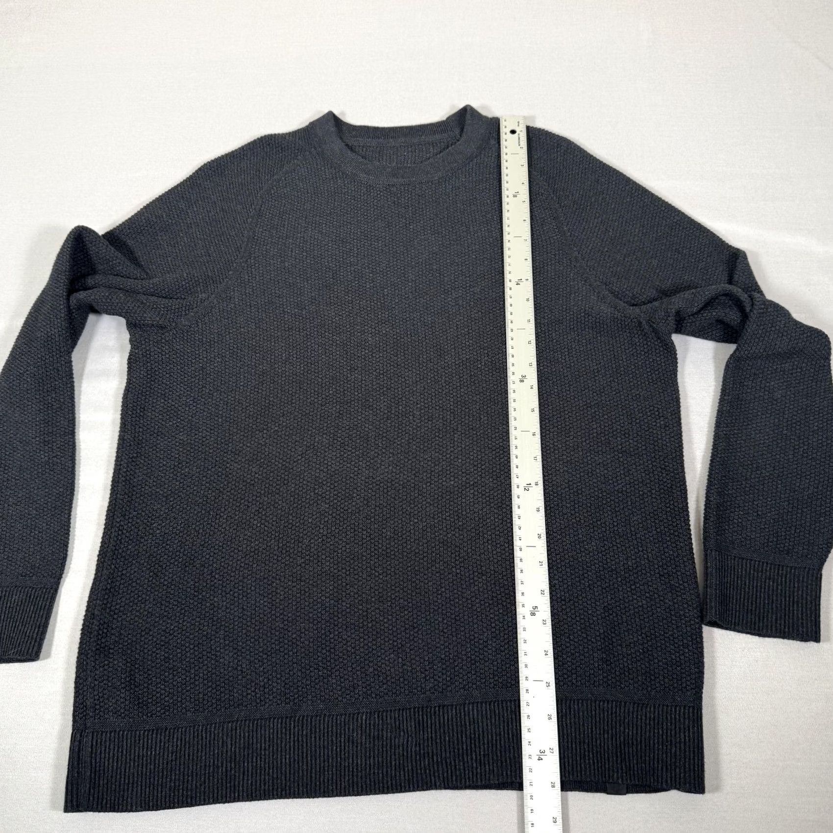 Lululemon Lululemon Mens XL Gray Waffle Knit Crewneck Pullover Sweater Size US XL / EU 56 / 4 - 4 Thumbnail