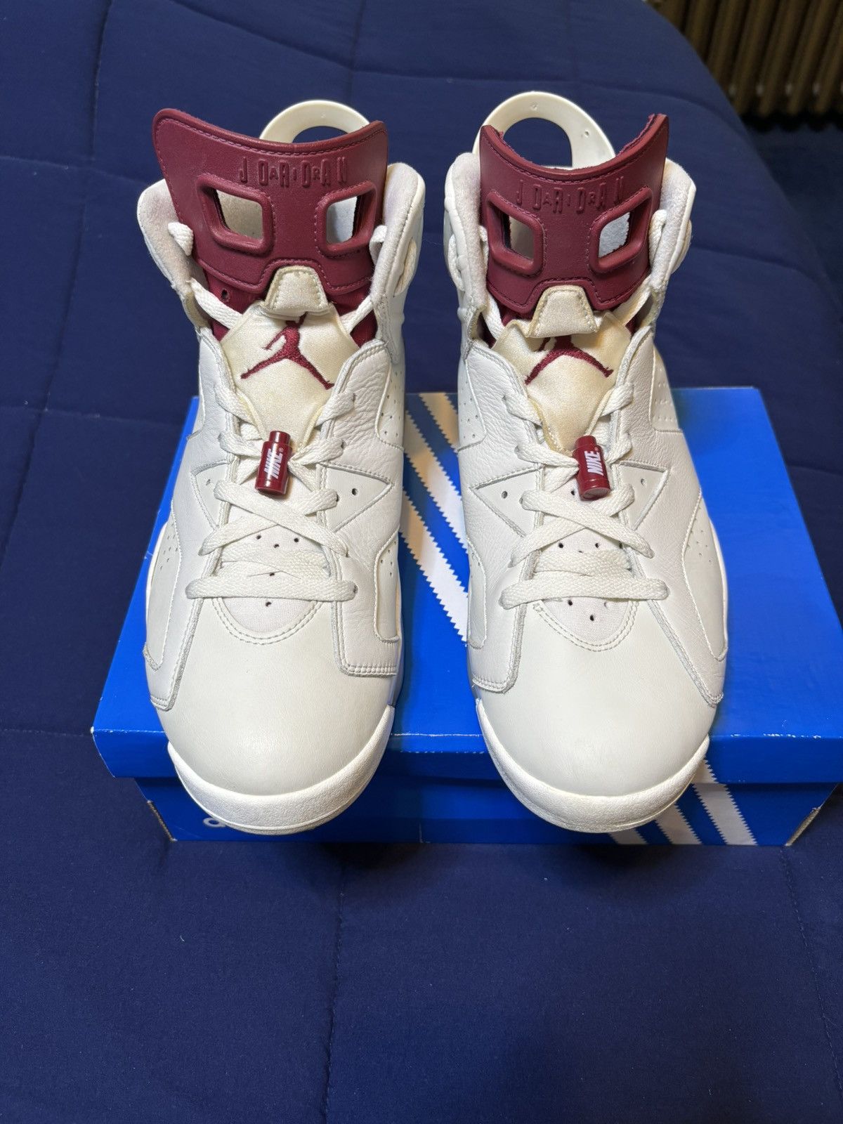 Jordan Brand Jordan 6 Retro Maroon 2015 Size 12 Size US 12 / EU 45 - 2 Thumbnail