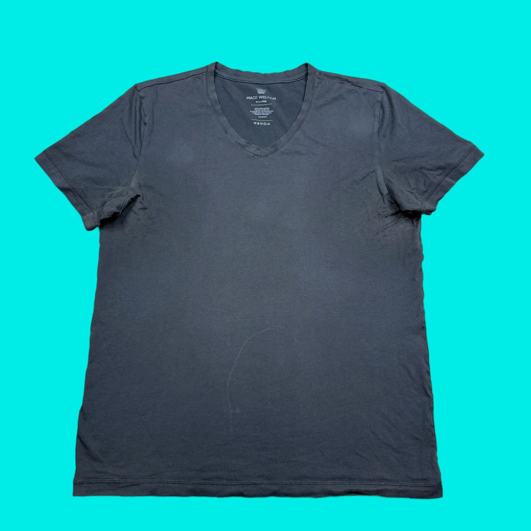 Vintage Mack Weldon T-Shirt Mens XL Black V-Neck Lightweight Adults Size US XL / EU 56 / 4 - 1 Thumbnail