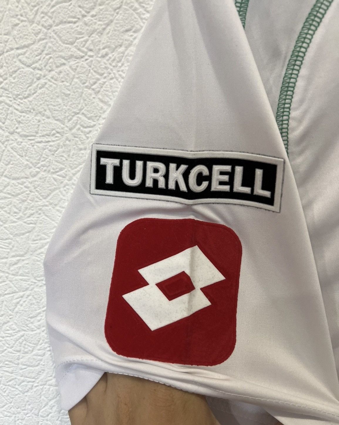 Lotto Sport KONYASPOR LOTTO 2005/2006 HOME KIT SOCCER JERSEY TURKCELL Size US L / EU 52-54 / 3 - 5 Thumbnail