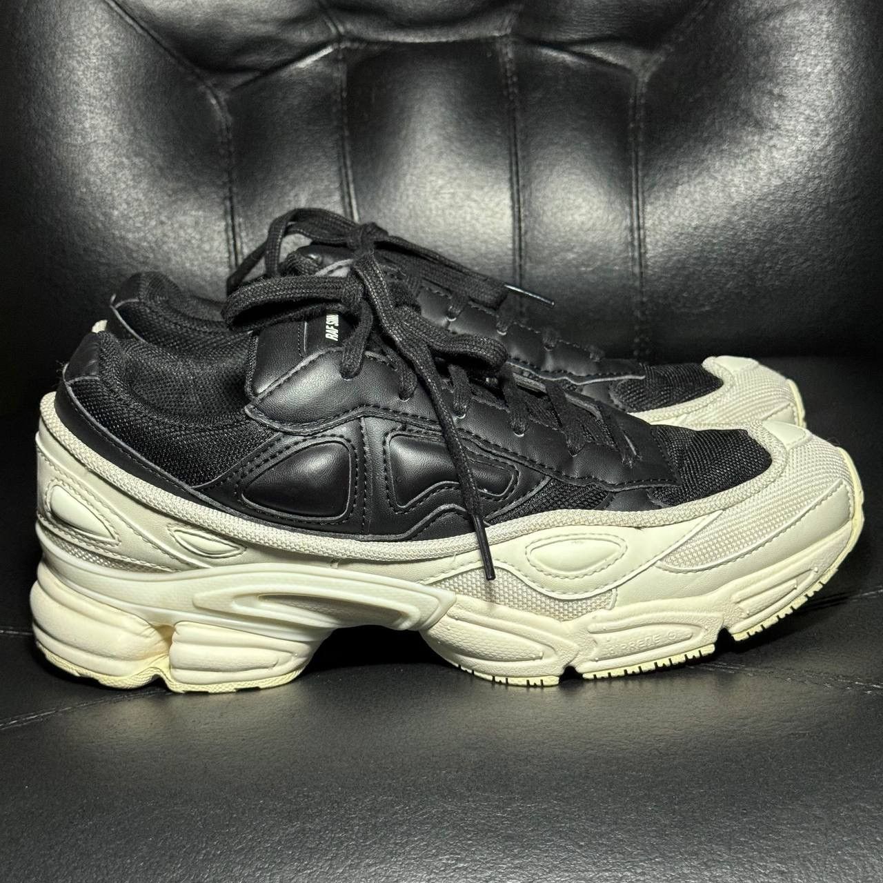 Adidas × Raf Simons Adidas Raf Simons ozweego Cream White FW18 Size US 7.5 / EU 40-41 - 1 Thumbnail