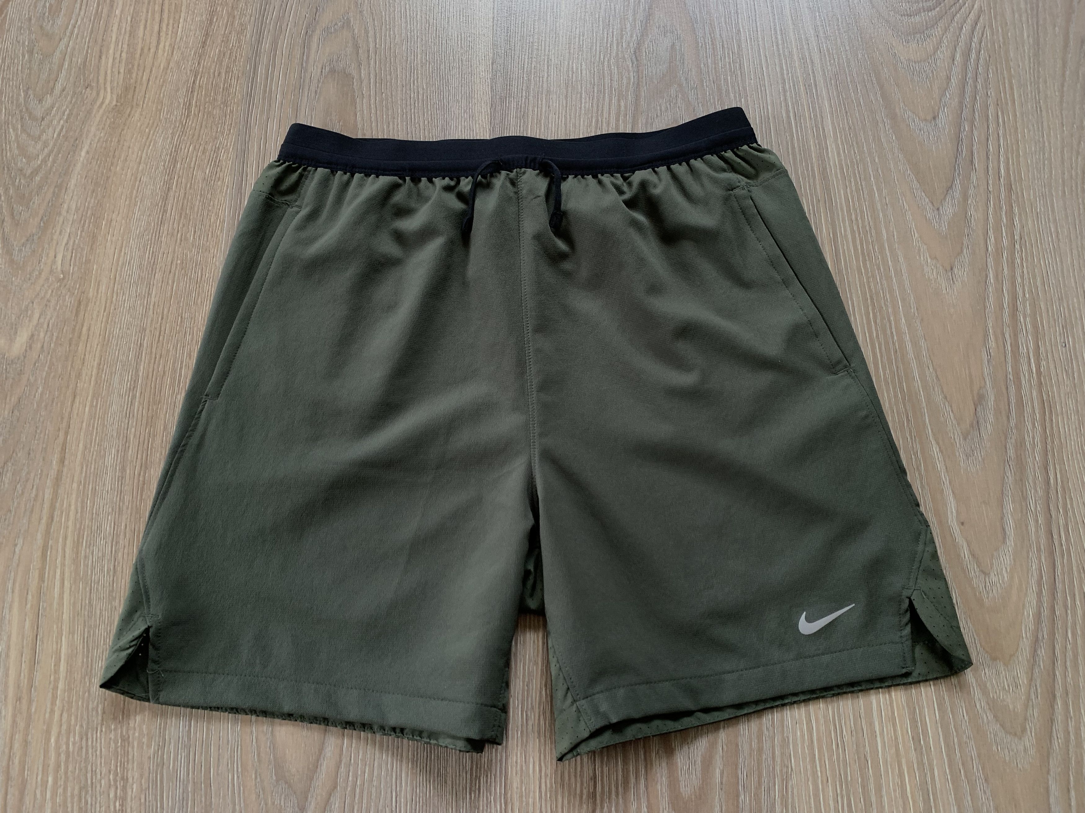 Nike Youth Nike Dri Fit Khaki Training Shorts Size US 28 / EU 44 - 2 Thumbnail