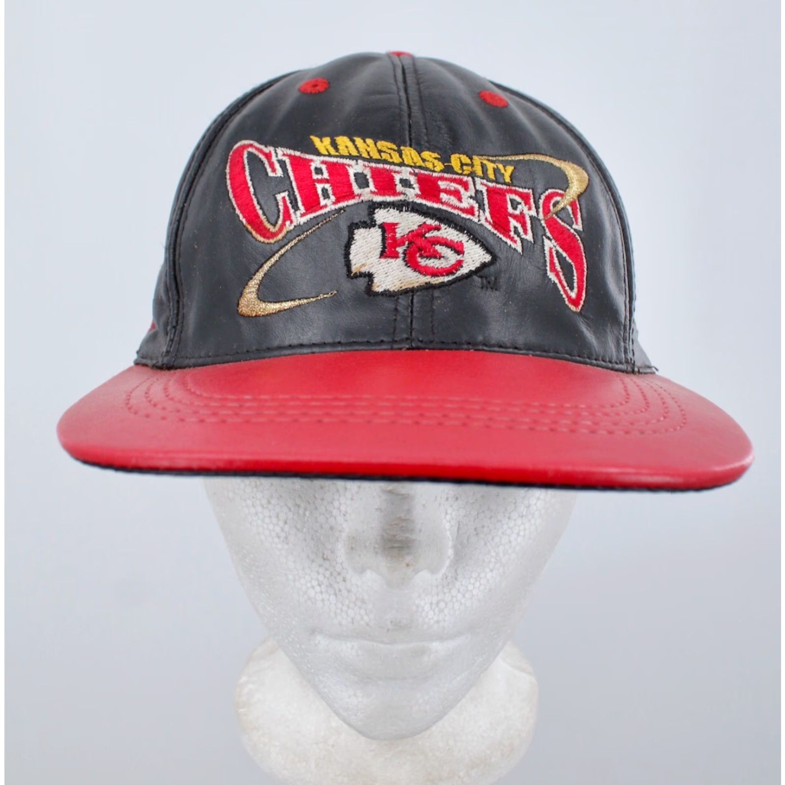 Vintage KC Chiefs Cap Mens Leather Baseball Hat One Size NFL Black VTG Kansas City Cap Mens} Size ONE SIZE - 2 Thumbnail