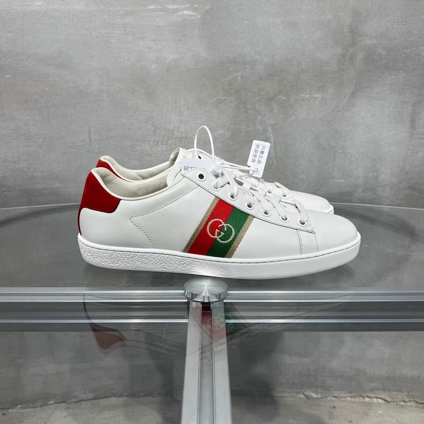 Gucci Gucci ACE Interlocking G White Sneakers 37.5 Size US 6.5 / IT 36.5 - 4 Thumbnail