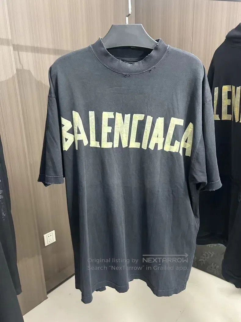 Balenciaga Balenciaga Tape Letter Short Sleeve T-Shirt S Size US S / EU 44-46 / 1 - 1 Thumbnail
