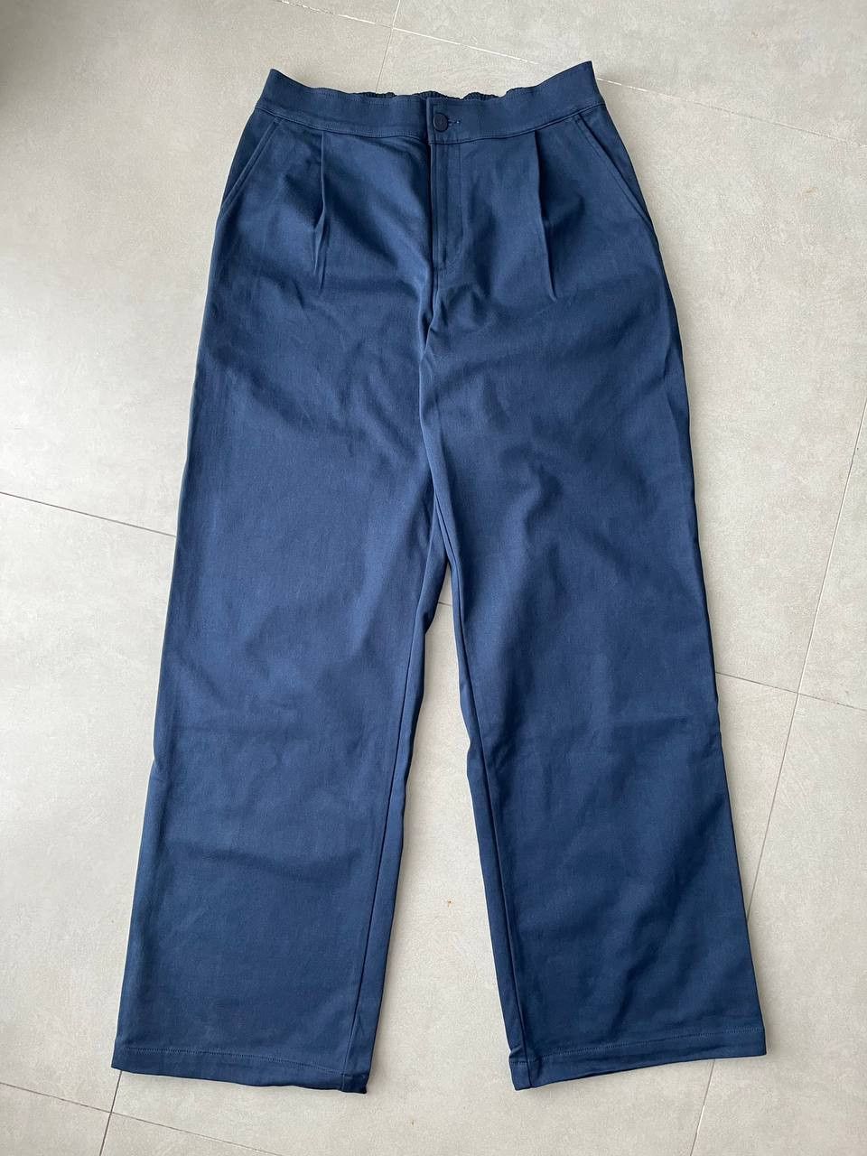 Alo ALO YOGA HIGH WAIST ROAD TRIP NAVY PANTS TROUSERS Size US 32 / EU 48 - 2 Thumbnail