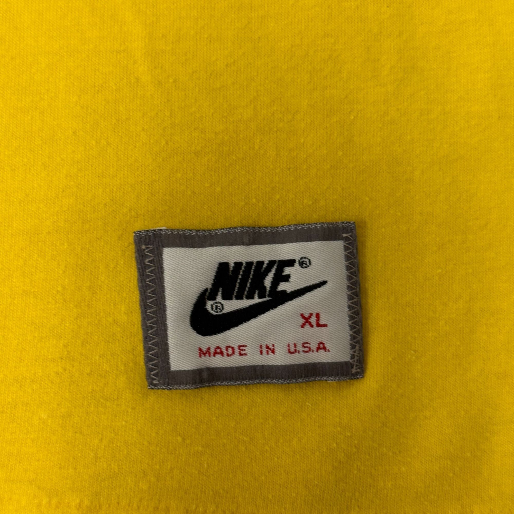 Nike 80's Nike Red Tag Athletic LOGO YELLOW 50/50 Muscle Tank Top Size US XL / EU 56 / 4 - 6 Thumbnail