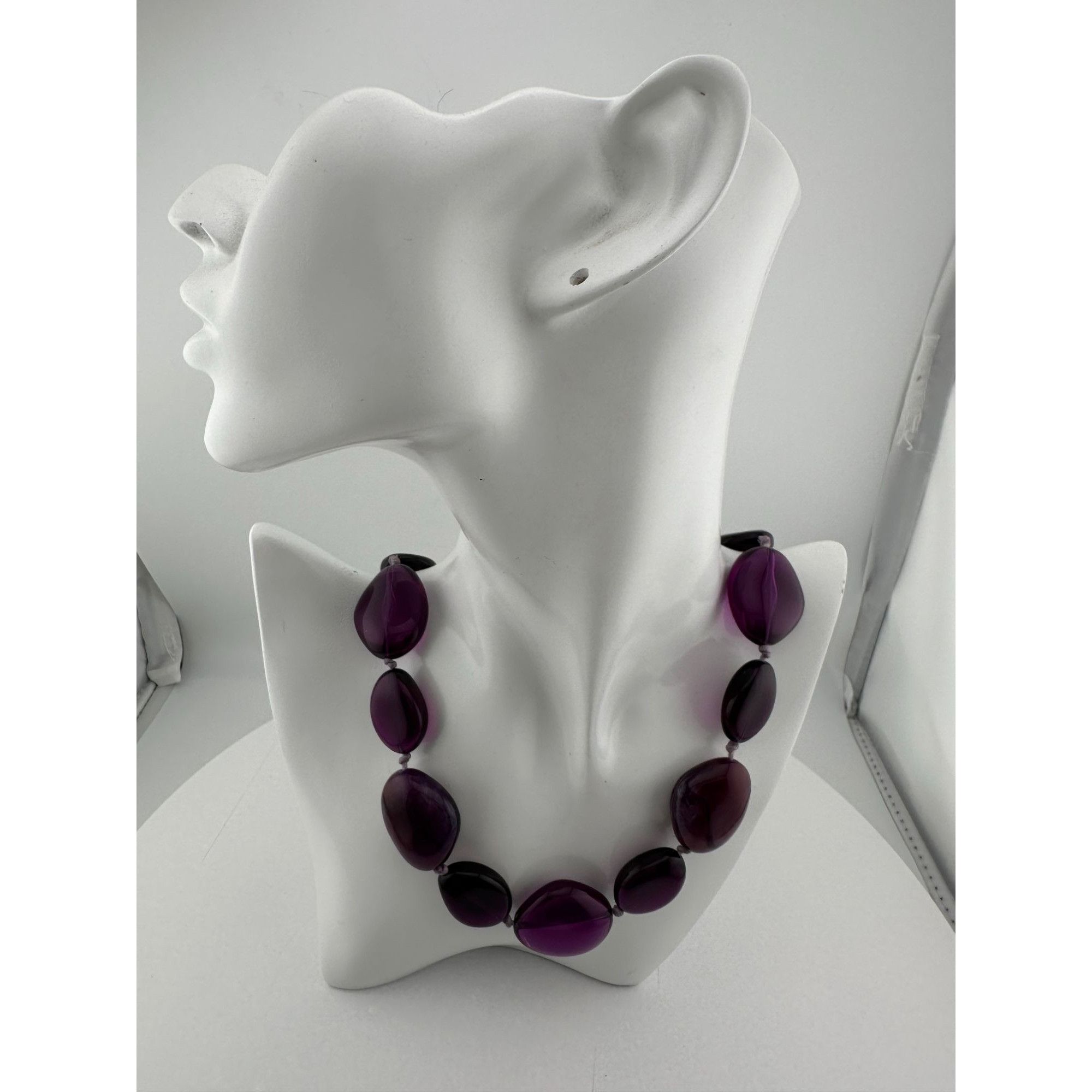 Other Women's Chunky Purple Necklace with Clasp Size ONE SIZE - 1 Thumbnail