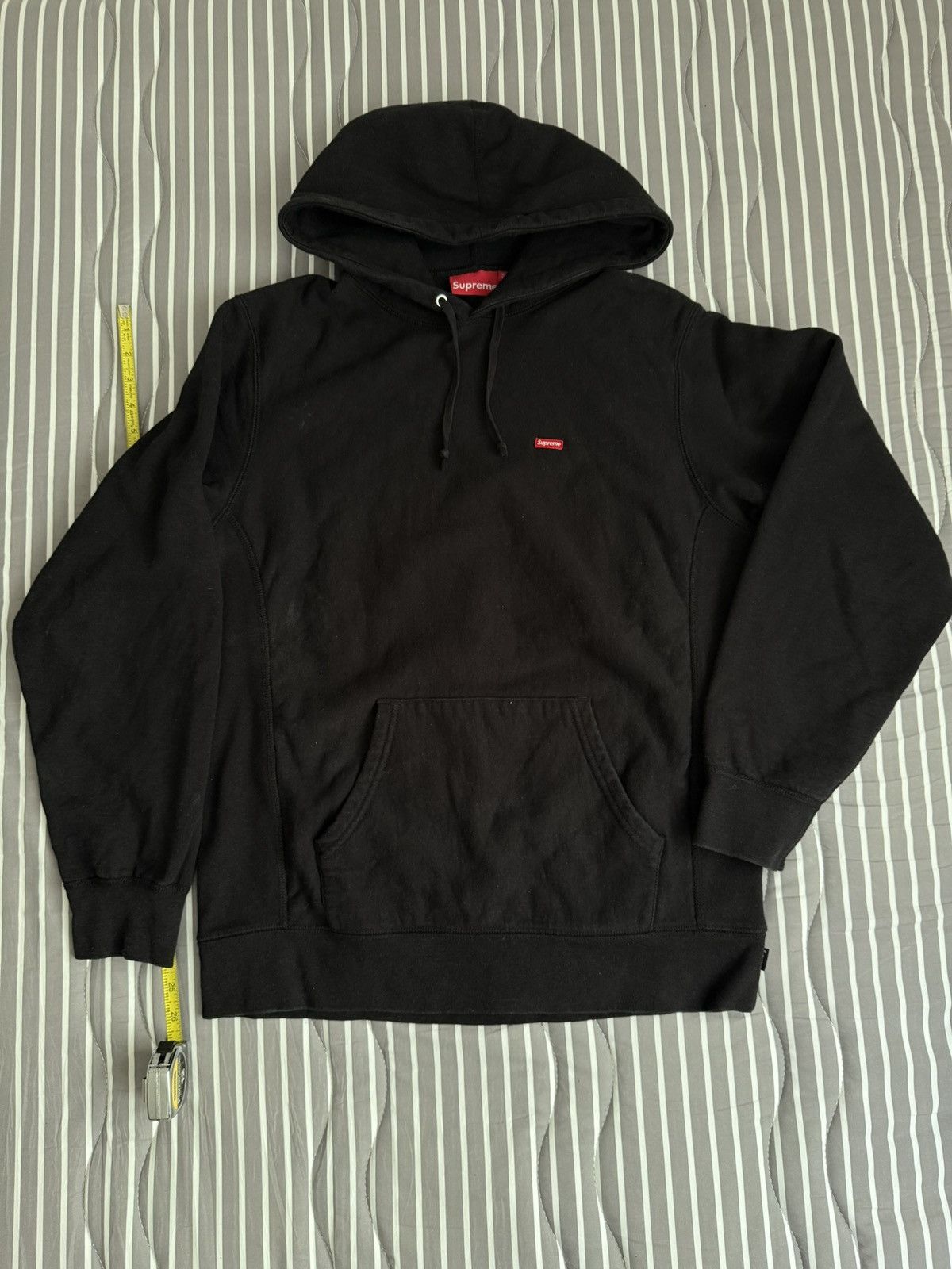 Supreme Supreme SS20 Small Mini Box Logo Hoodie Black Red M Medium Size US M / EU 48-50 / 2 - 1 Thumbnail