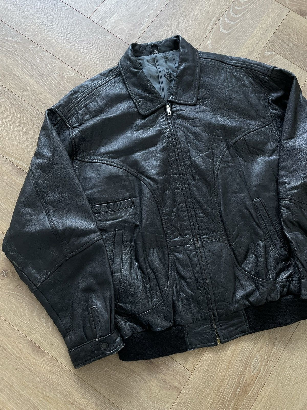 Vintage Vintage Y2k Black Leather Oversize Bomber Jacket Avant Garde Size US L / EU 52-54 / 3 - 2 Thumbnail