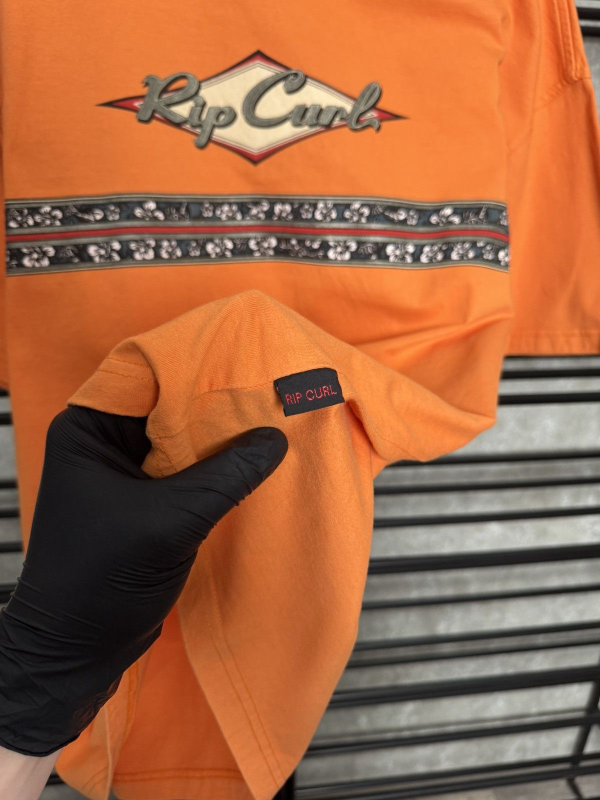 Rip Curl Vintage Rare Tee Rip Curl T-Shirt Size US L / EU 52-54 / 3 - 10 Thumbnail