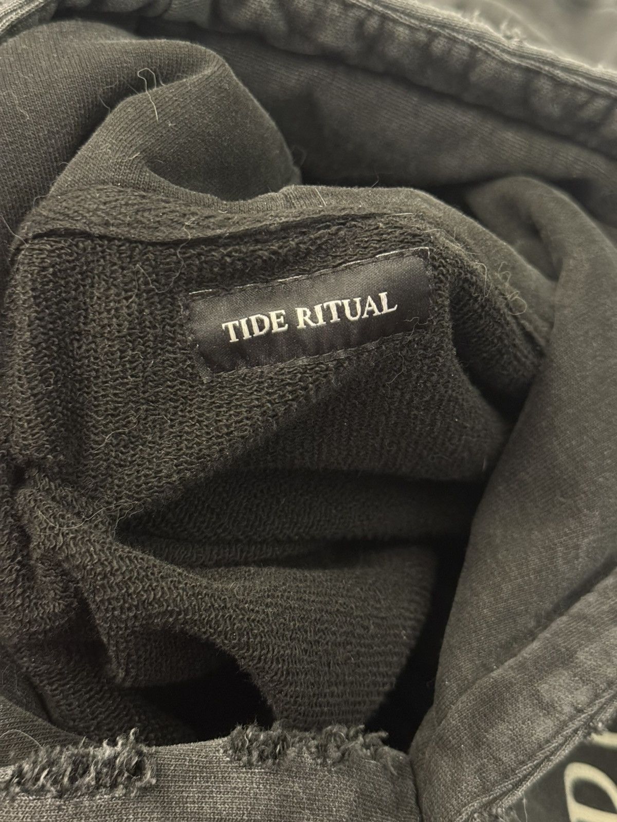 Other Tide Ritual Les Secrets Lient le Rituel (First Edition) Size S / US 4 / IT 40 - 4 Thumbnail