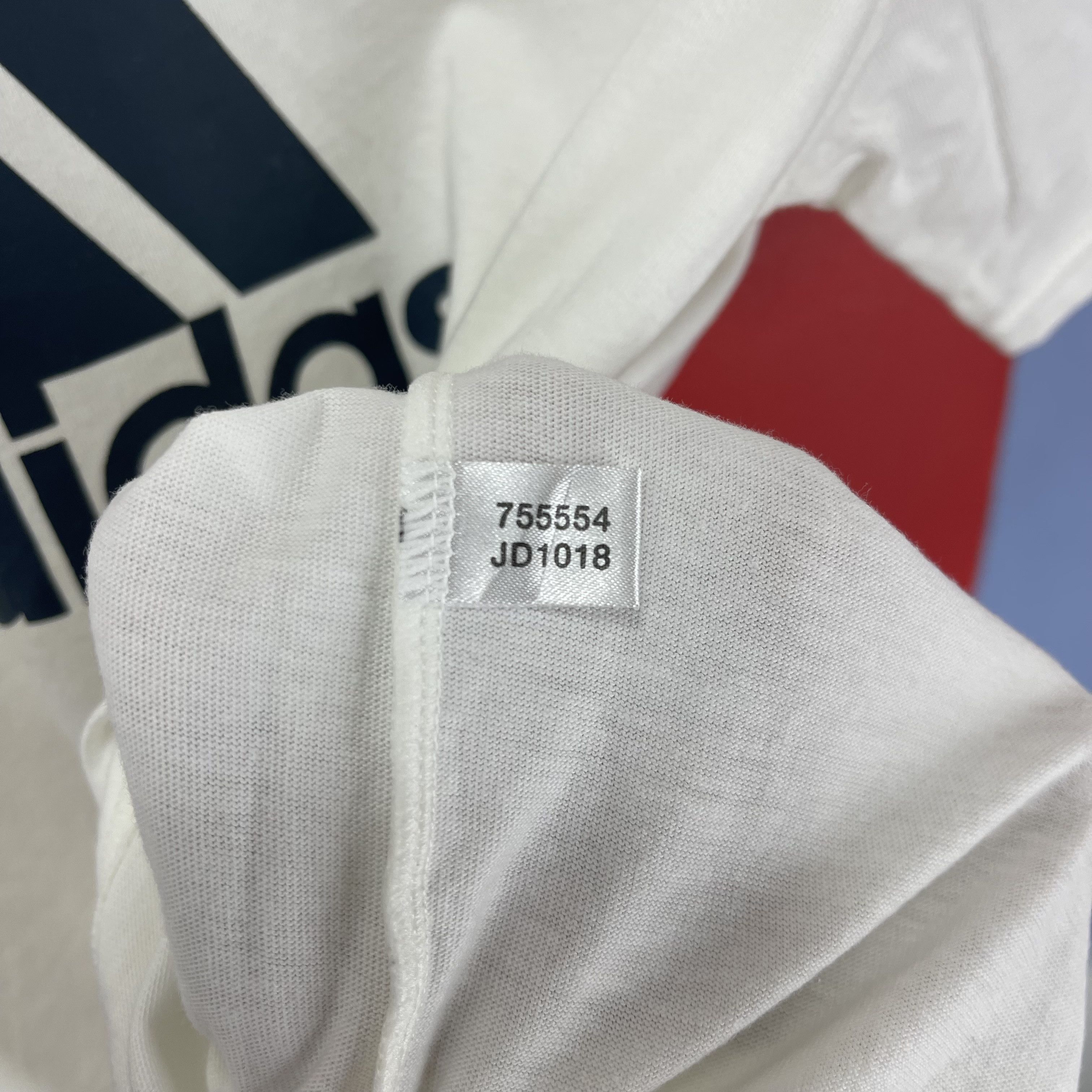 Adidas 90s Vintage ADIDAS THREE STRIPE Crew Neck T Shirt #1777/07 Size US S / EU 44-46 / 1 - 6 Thumbnail
