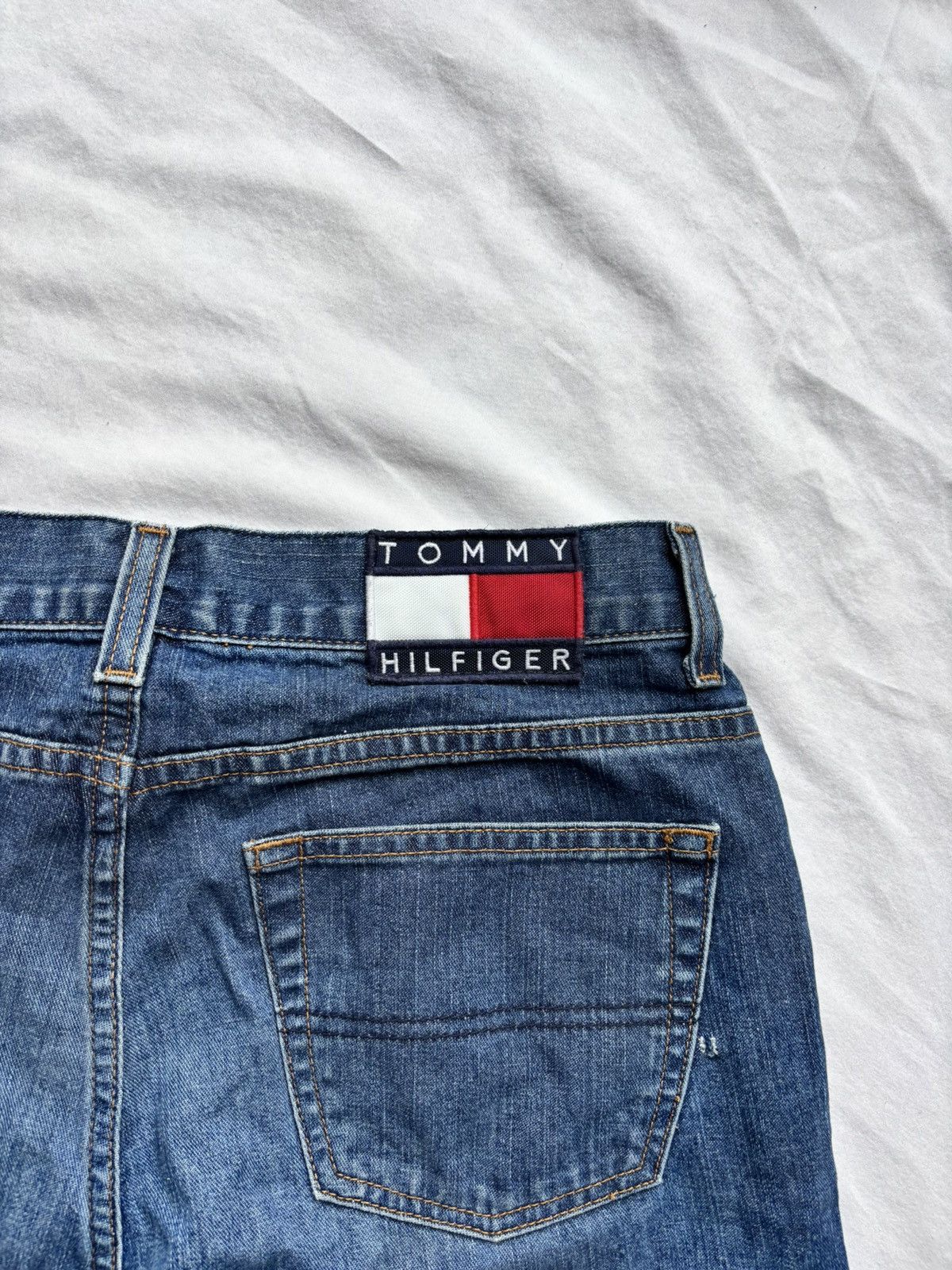 Tommy Hilfiger Vintage Tommy Hilfiger Blue Denim Jeans 32x30 Classic Fit Size US 33 - 4 Thumbnail