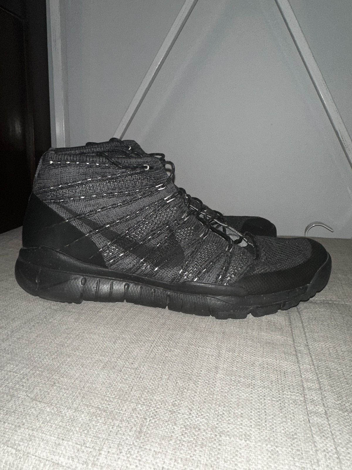 image of Nike Flyknit Trainer Chukka Fsb Shoes in Black, Men's (Size 10.5)