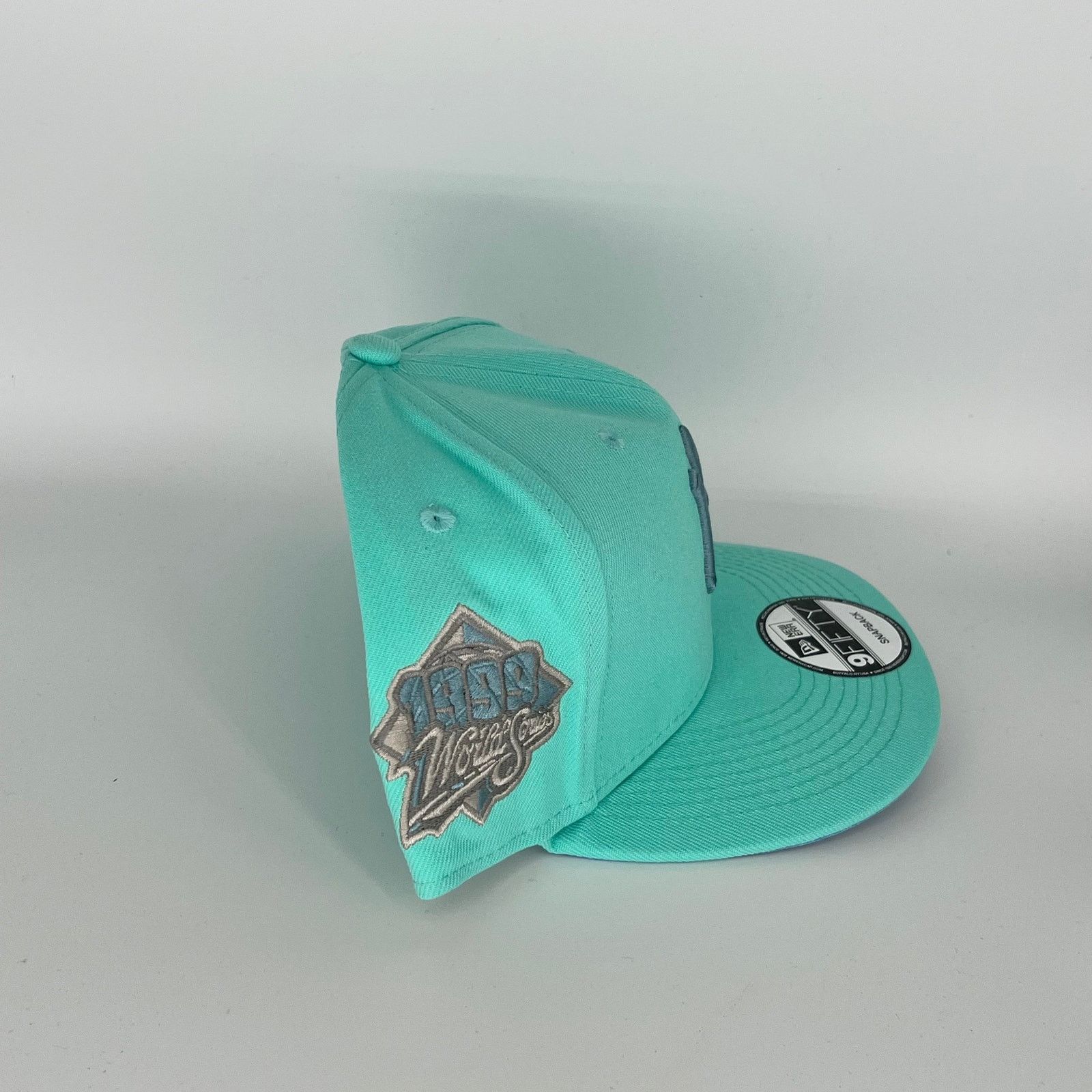 New Era Blue New York Yankees 1999 World Series New Era MLB Size ONE SIZE - 3 Thumbnail