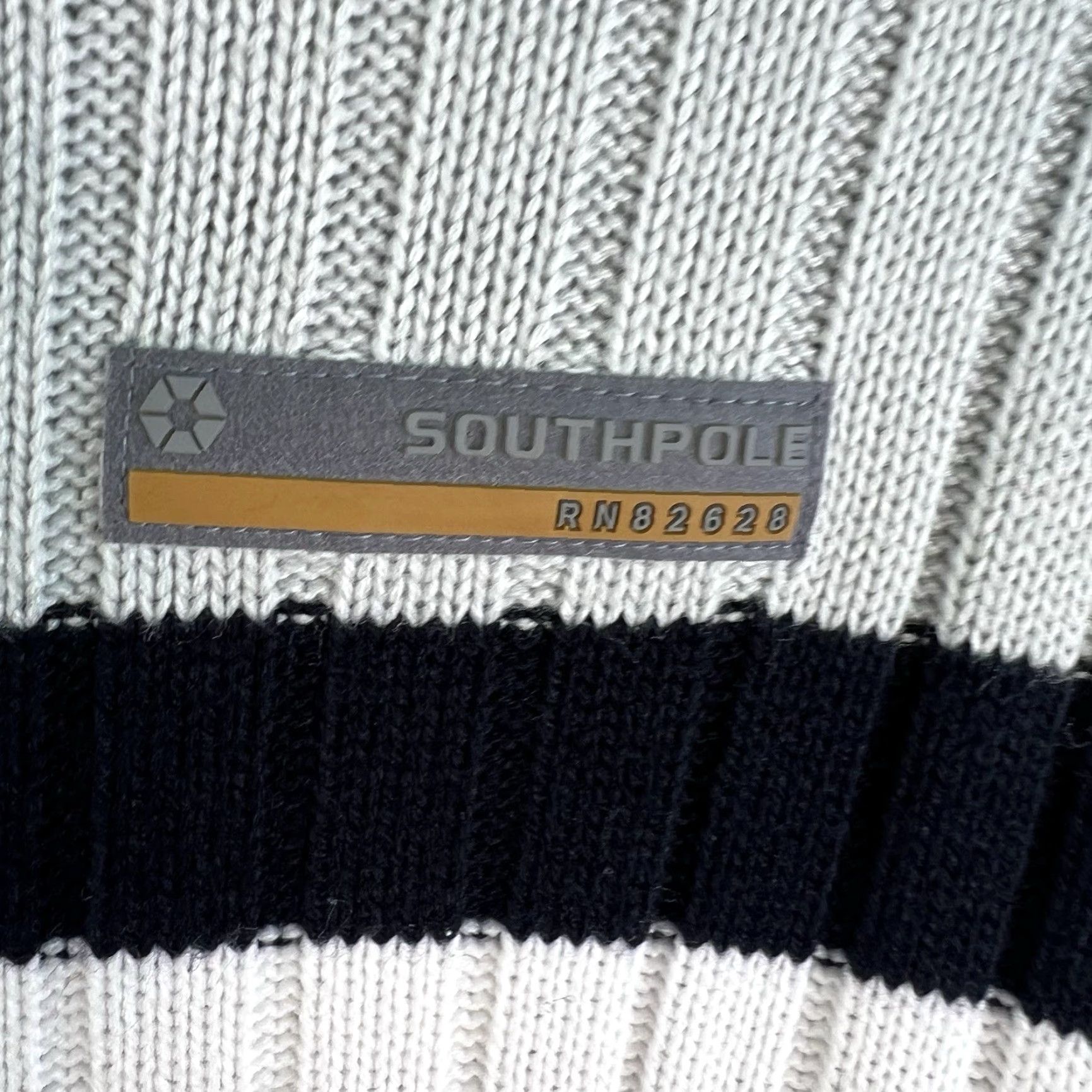 Southpole VINTAGE Southpole Mens Sweater XL Gray White Striped Pullover 90s Knit Logo Casual Size US XL / EU 56 / 4 - 2 Thumbnail