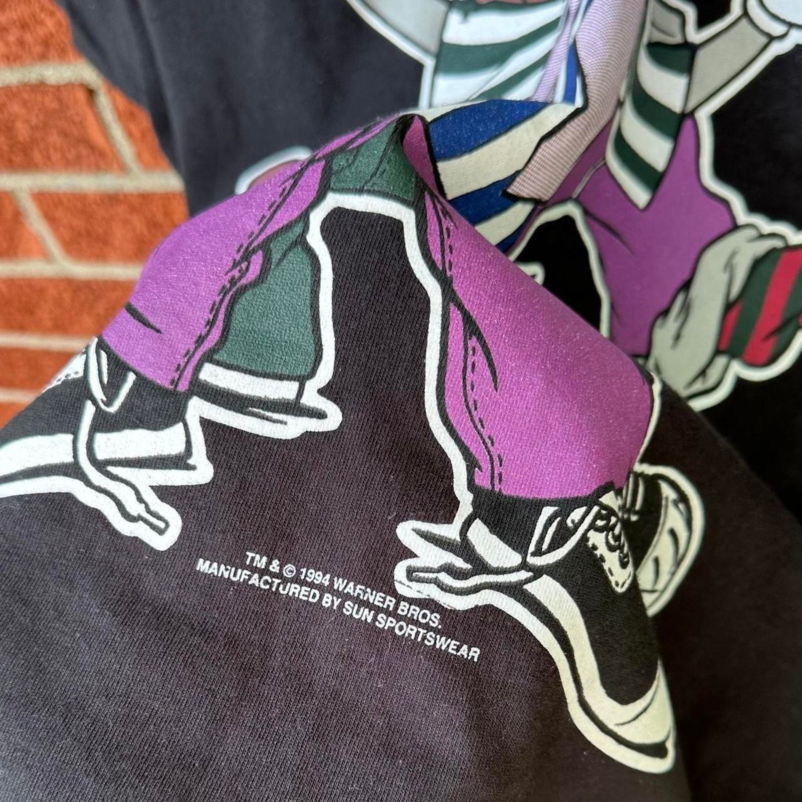 Warner Bros Vintage 1994 looney tunes bugs and taz double sided shirt Size US XXL / EU 58 / 5 - 6 Thumbnail