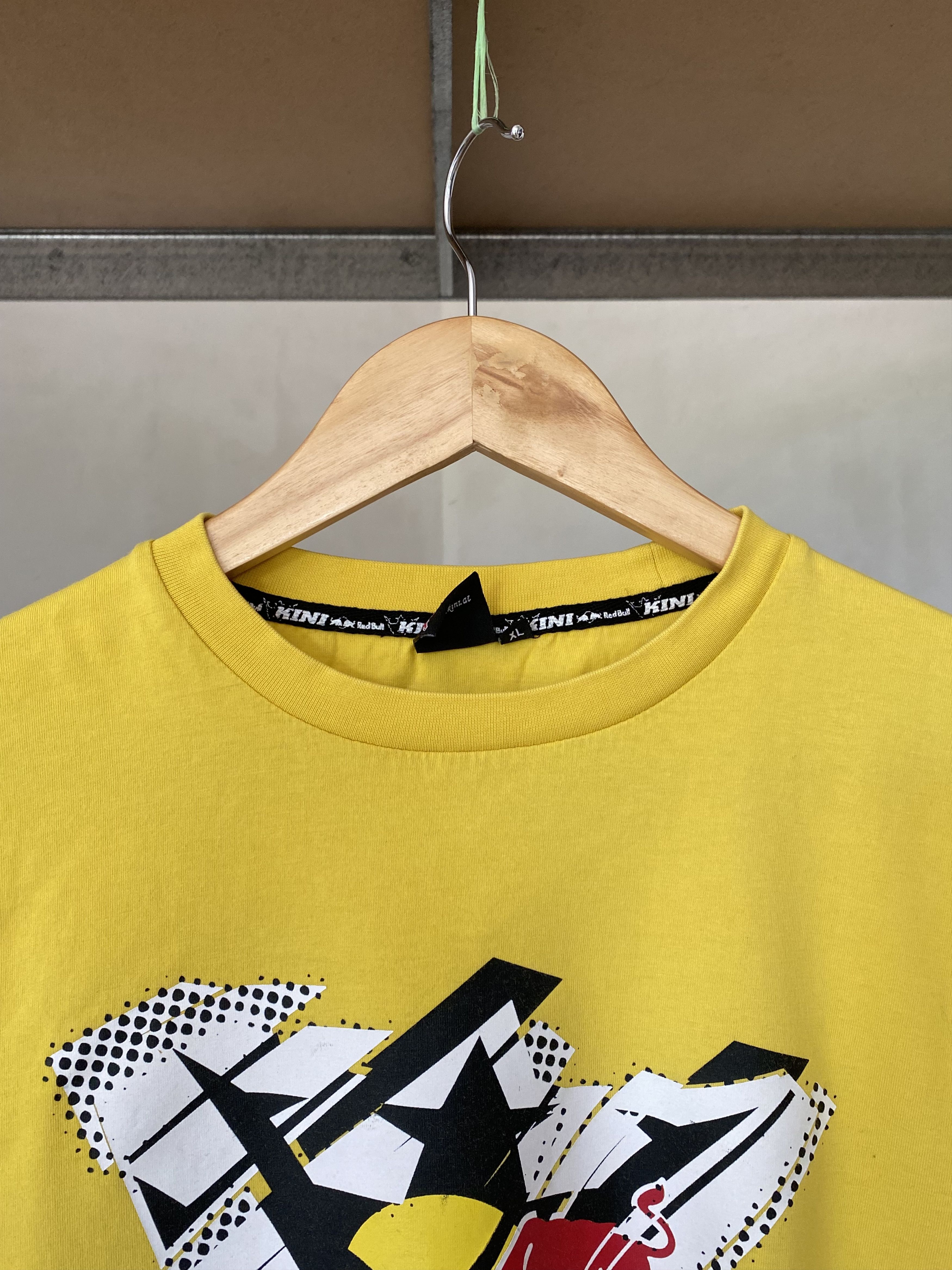 Red Bull Kini Red Bull Vintage 2000s Wing Life Racing Ezeb T-shirt Size US M / EU 48-50 / 2 - 3 Thumbnail