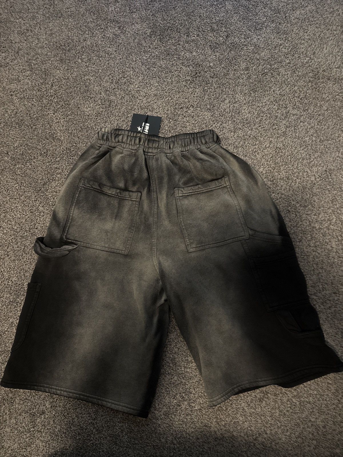 HELLSTAR 🔥🔥 Hellstar Size Small Black Wash Carpenter Shorts 🔥 Size US 31 - 2 Thumbnail