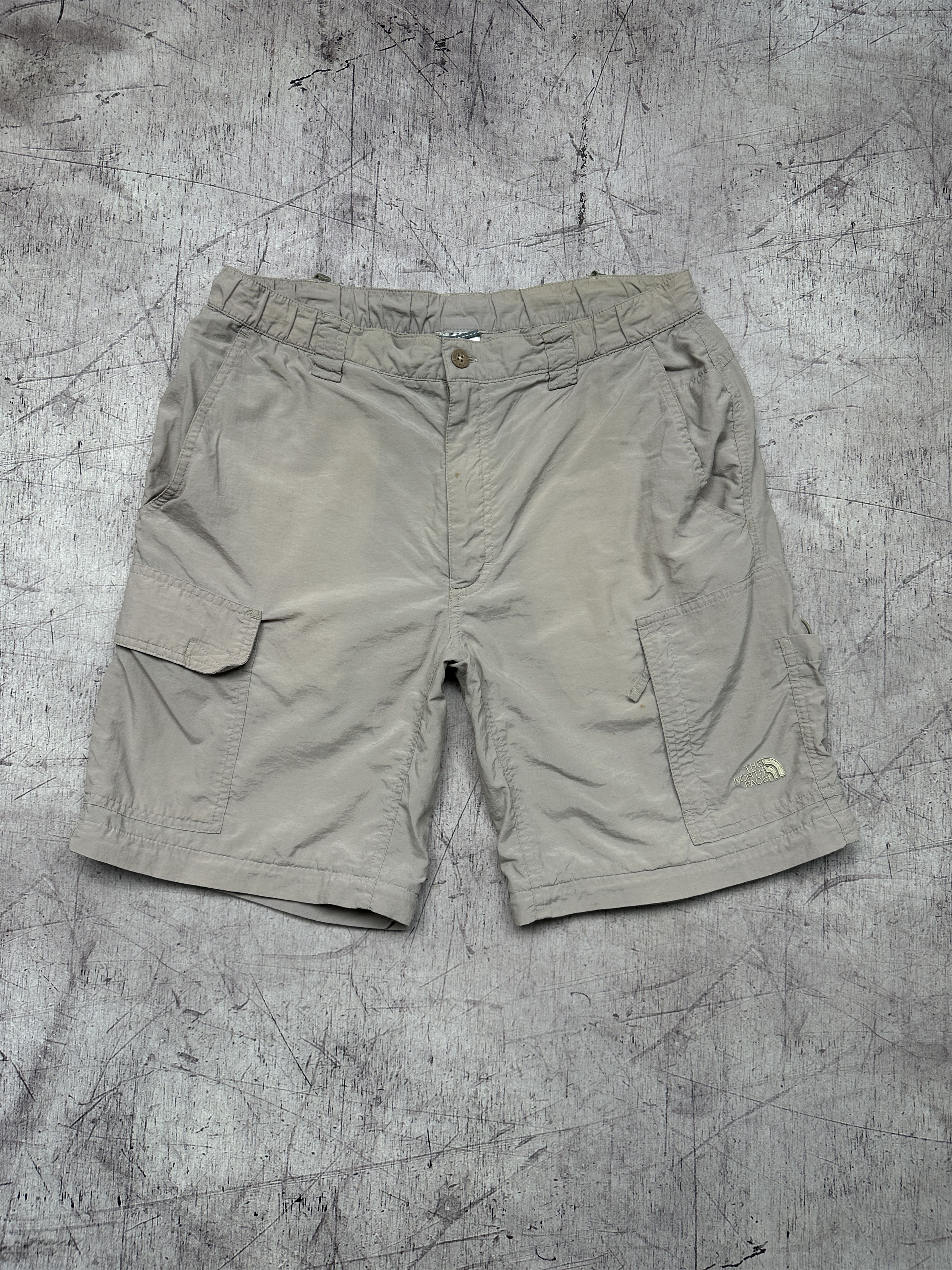 The North Face The North Face TNF Vintage Mens Cargo Shorts Size US 32 / EU 48 - 1 Thumbnail