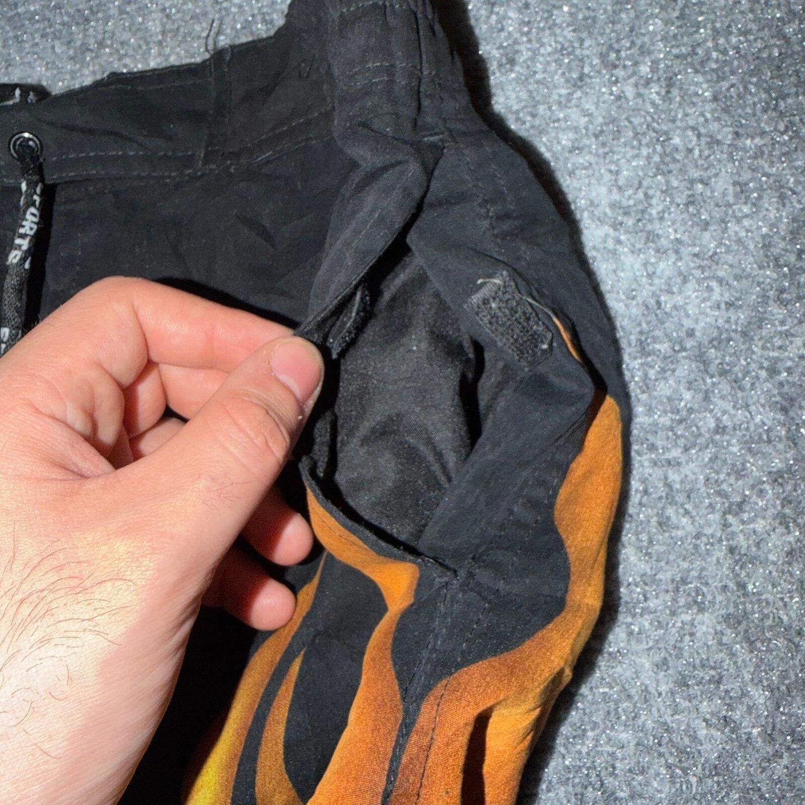 JNCO Xuelong Flaming Skull Active Shorts Mens SM Vtg y2k 90s Rare Size US 30 / EU 46 - 3 Thumbnail
