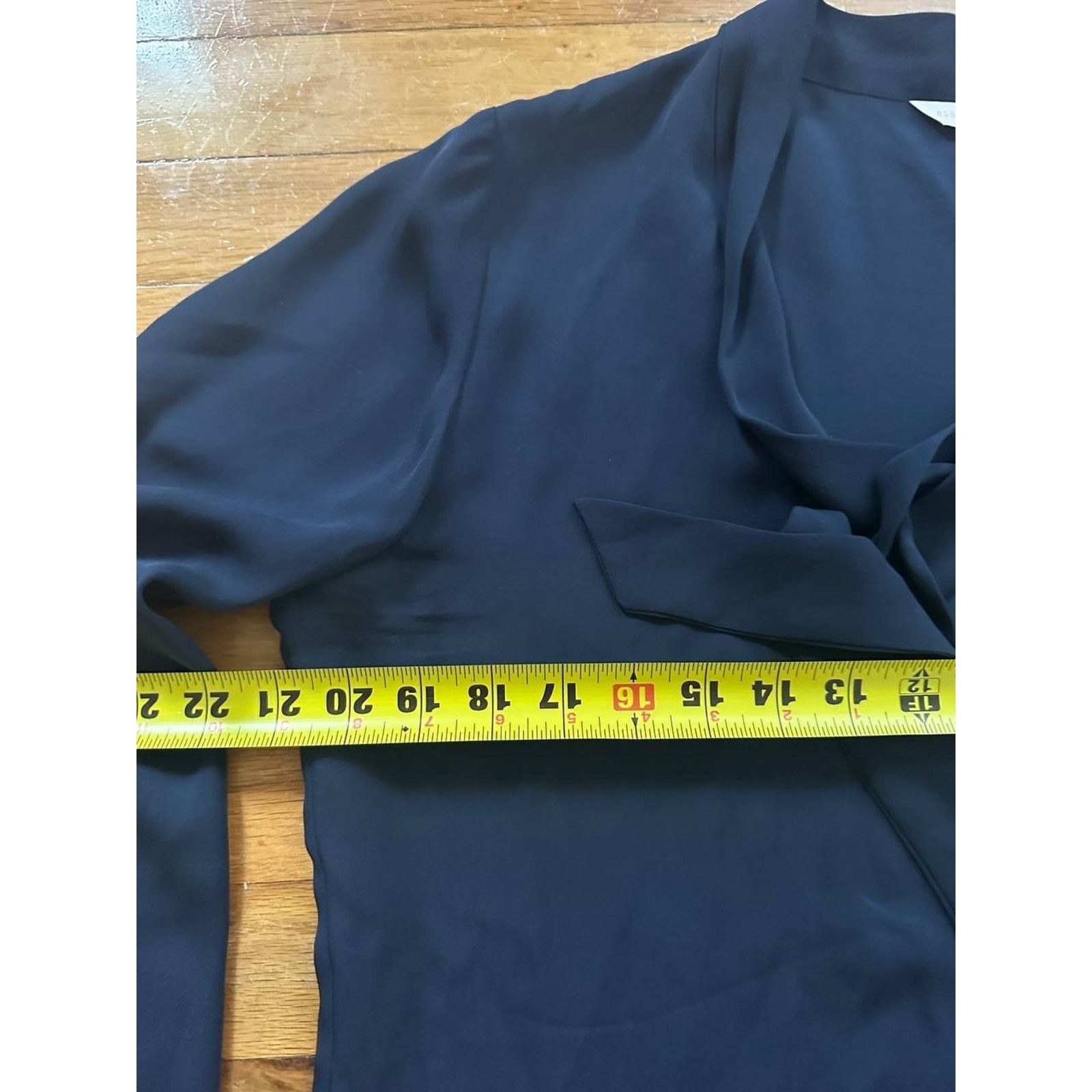 Rebecca Taylor Rebecca Taylor Sophie 100% Silk Navy Top Size L A000987 Size L / US 10 / IT 46 - 4 Thumbnail
