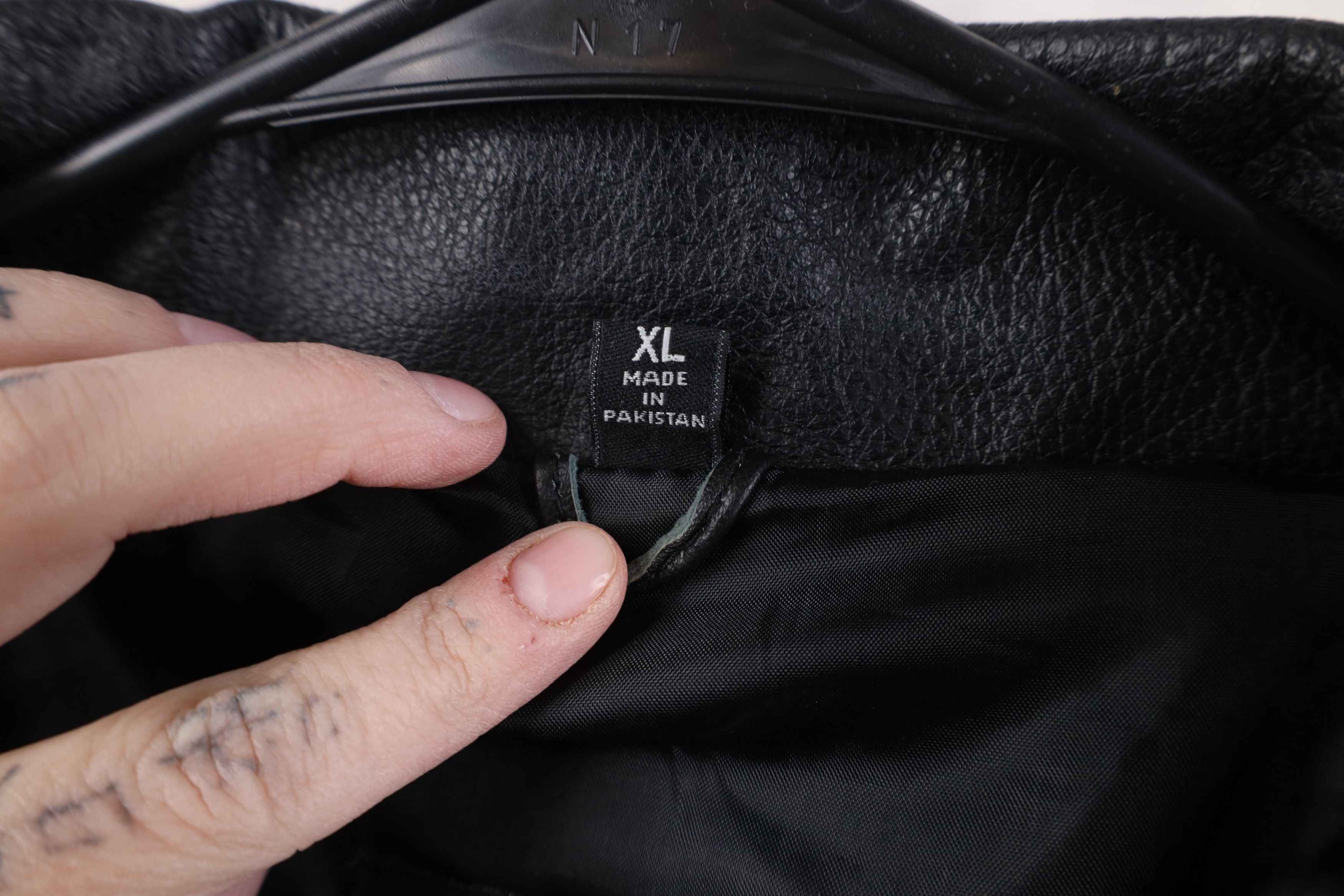 Vintage Vintage 90s Rifle Association Full Zip Leather Bomber Jacket Size US XL / EU 56 / 4 - 9 Thumbnail