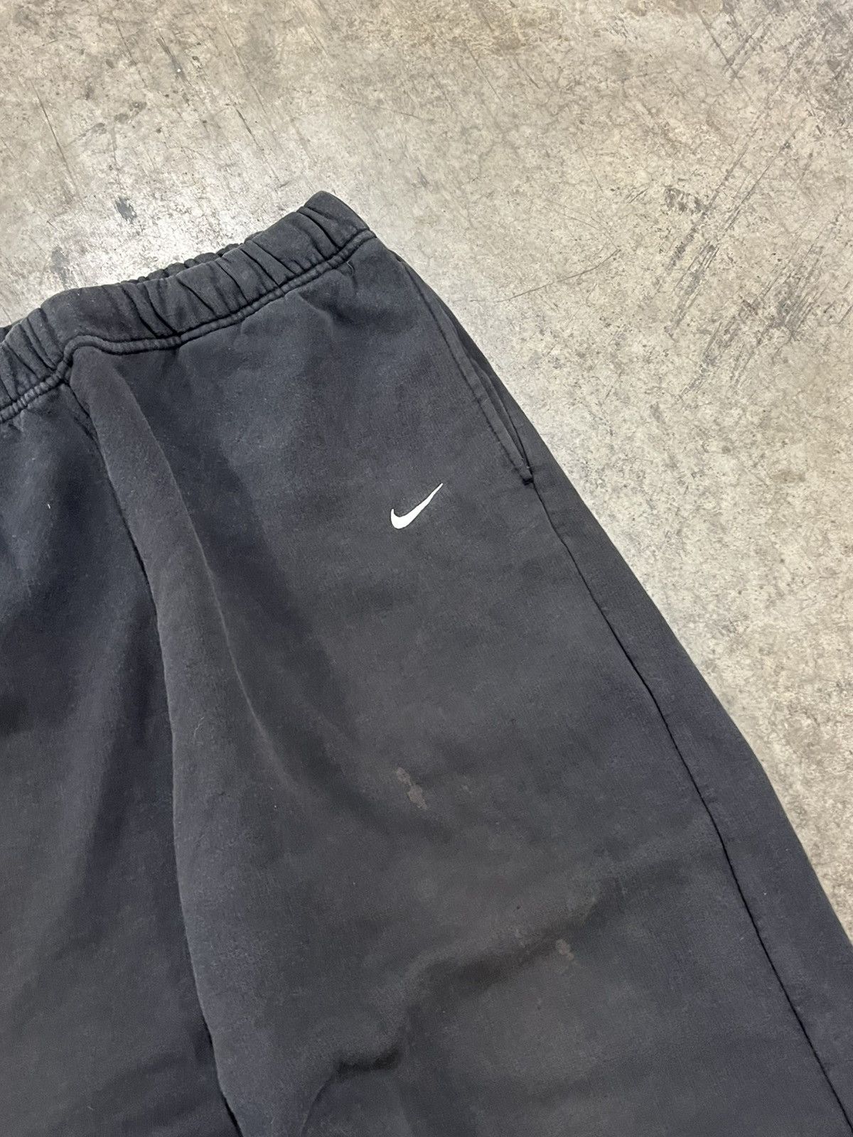 Nike × Vintage Nike sweatpants baggy fit y2k essential black pair hype Size US 30 / EU 46 - 5 Thumbnail