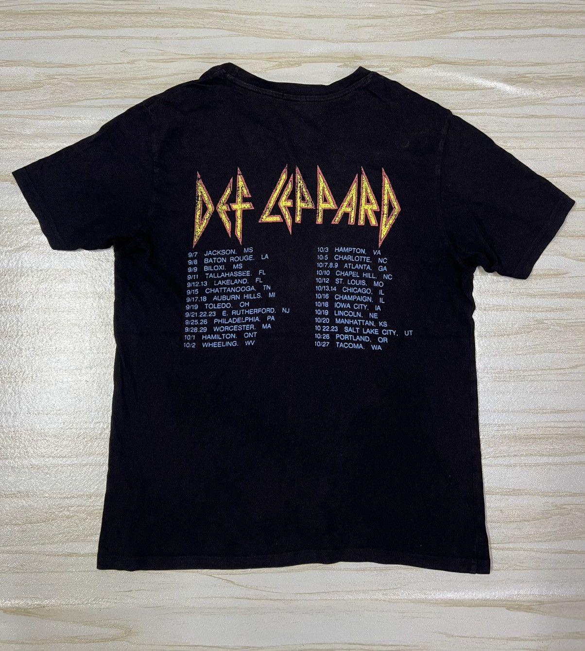 Band Tees GU Def Leppard Hysteria Tour Band Tee Size US M / EU 48-50 / 2 - 5 Thumbnail