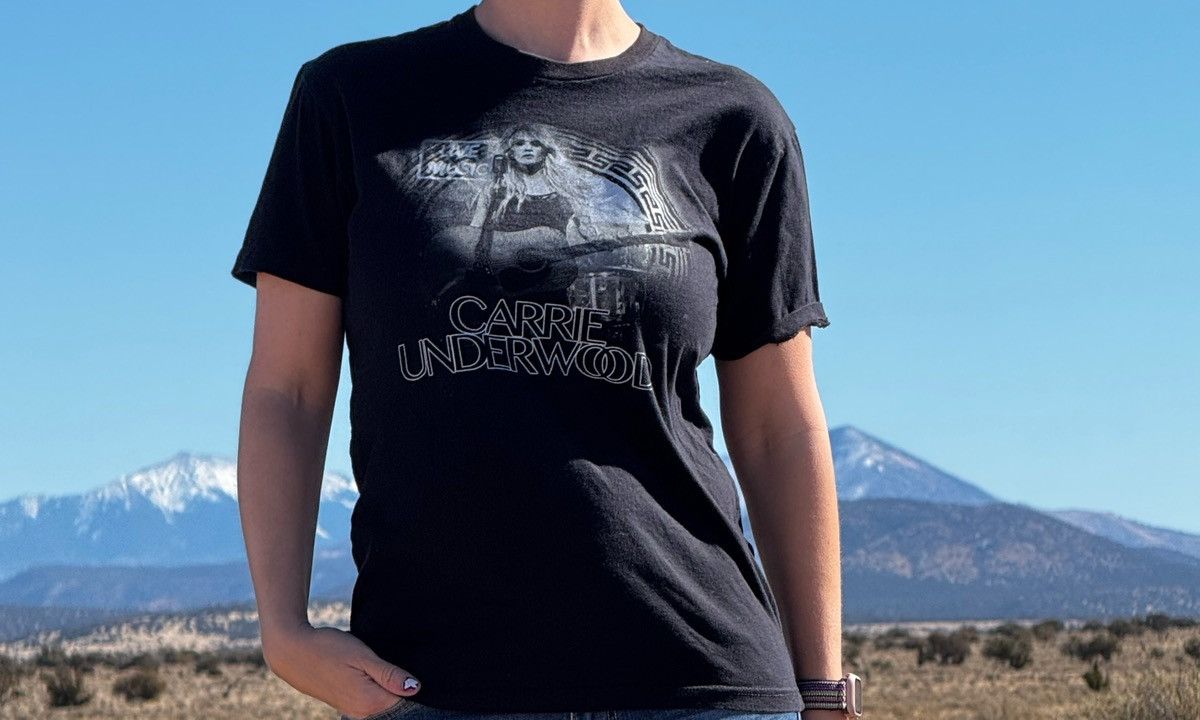 Band Tees Carrie Underwood The Storyteller Tour Shirt Size M / US 6-8 / IT 42-44 - 1 Thumbnail