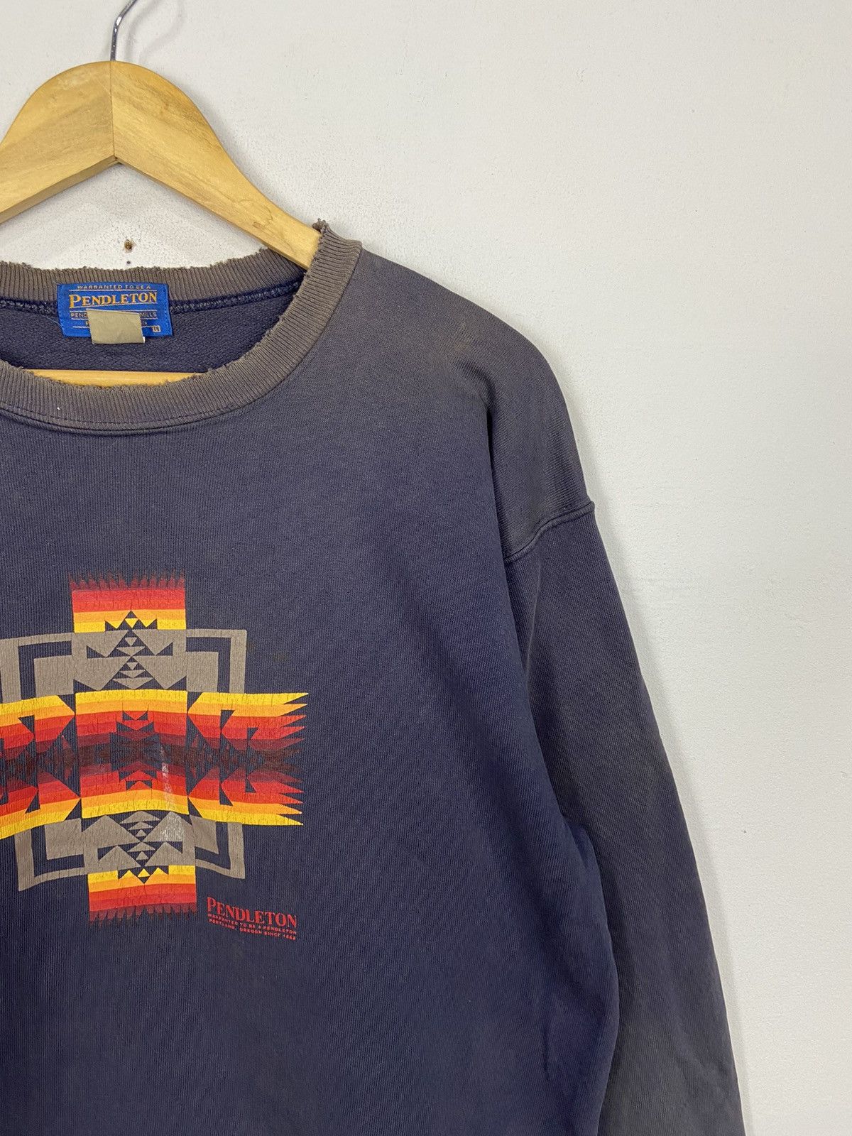 Pendleton × Vintage Vintage Pendleton Distressed Sweatshirt Size US L / EU 52-54 / 3 - 3 Thumbnail