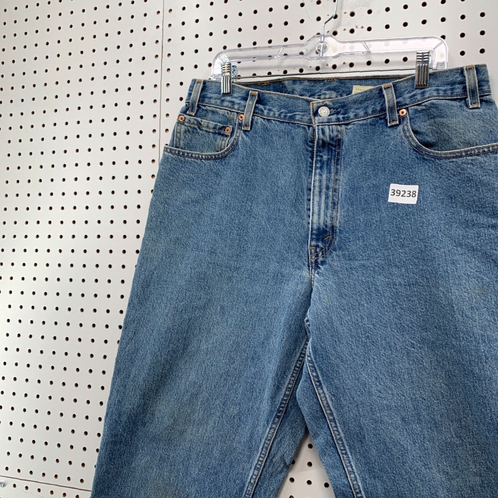 Levi's VINTAGE Levi's 5601 Blue Denim Jeans Loose Tapered Fit Adult 36x32 - Relaxed Mens Size US 36 / EU 52 - 4 Thumbnail