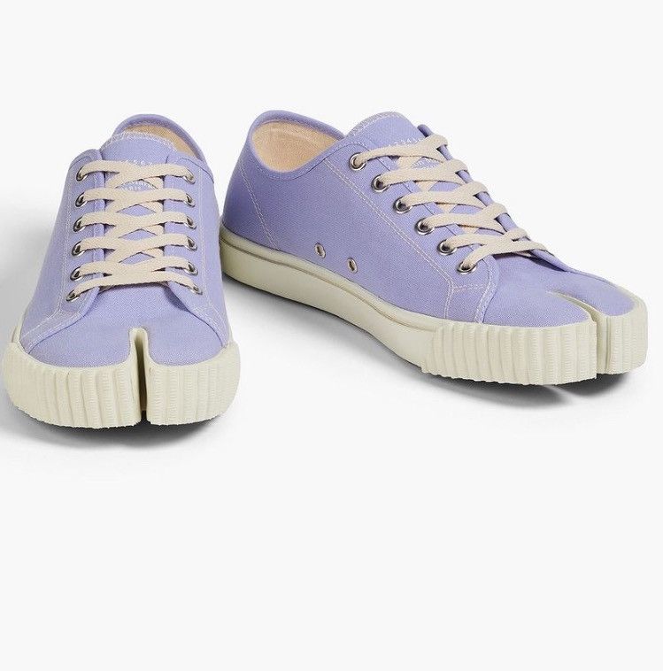 Maison Margiela Maison Margiela Tabi low top designer sneaker 🇮🇹 MMM split Size US 9 / EU 42 - 1 Thumbnail