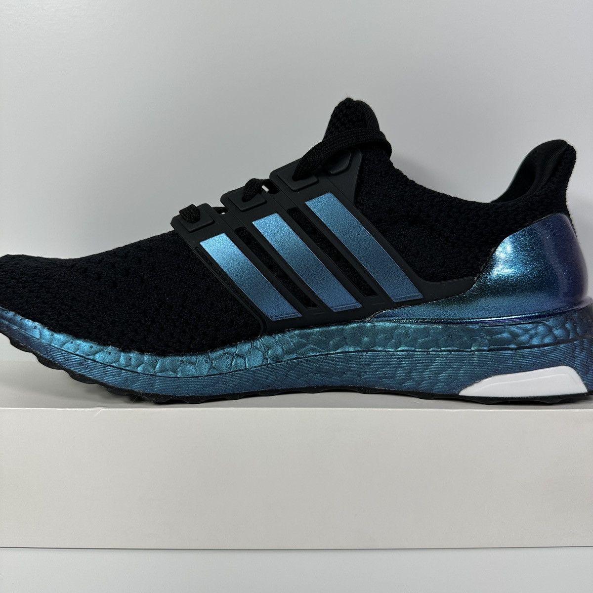 Adidas ULTRABOOST CLIMA IRIDESCENT PACK SIGNAL RUNNING PRIMEKNIT Size US 7.5 / EU 40-41 - 8 Thumbnail