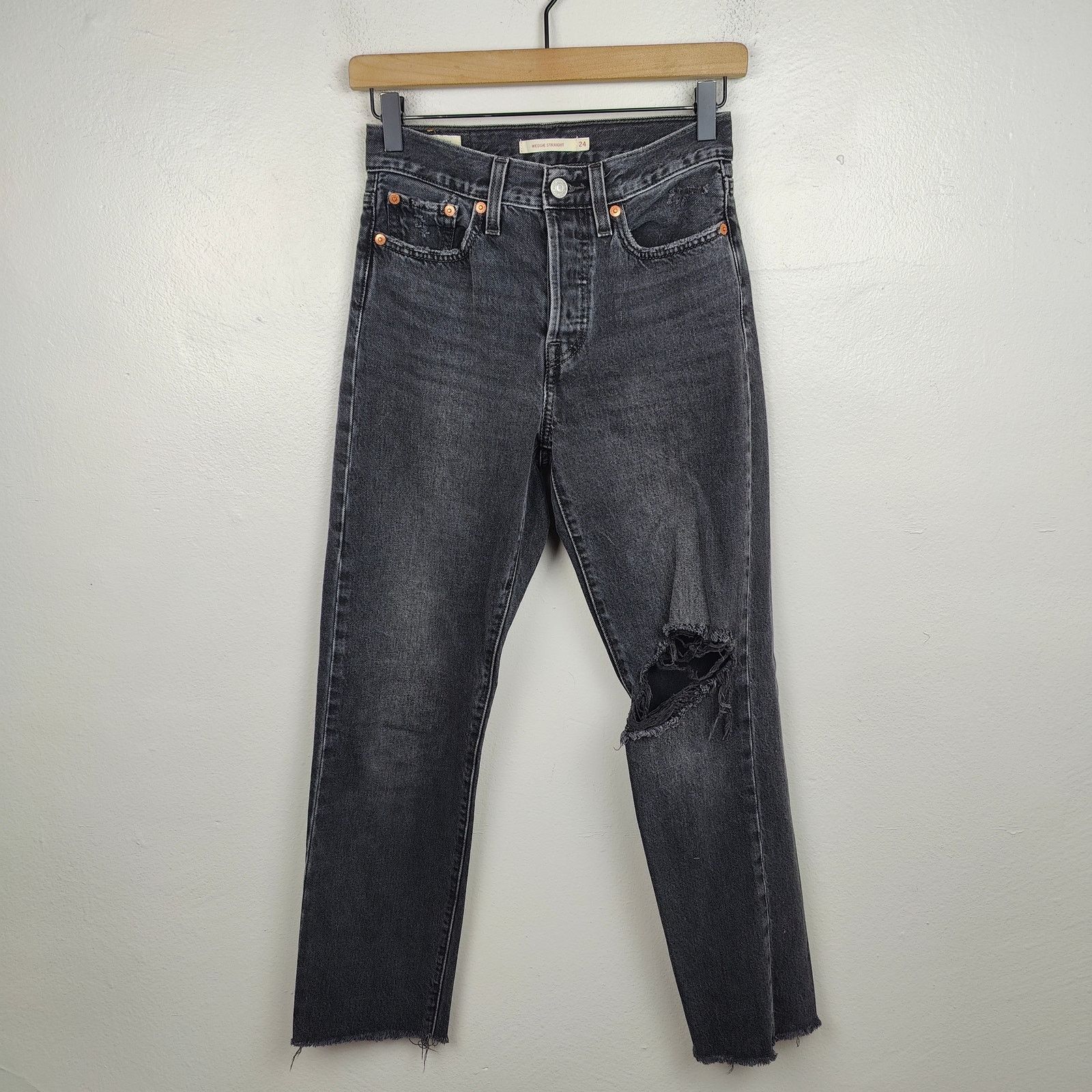 Levi's Levis Wedgie Icon Fit Jeans Womens 24 Black Wash Straight Size 24" / US 00 / IT 34 - 1 Thumbnail