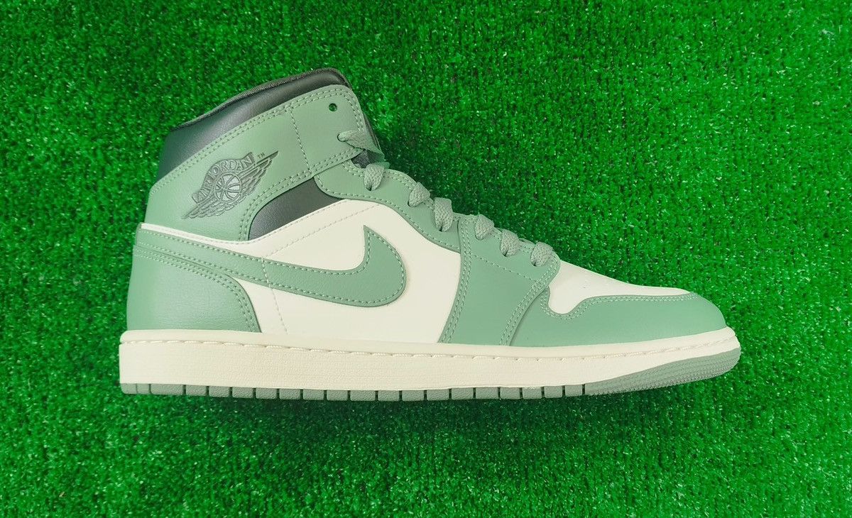Japanese Brand × Nike Shoes Air Jordan 1 Mid Unisex. Size US 11.5 / IT 41.5 - 5 Thumbnail