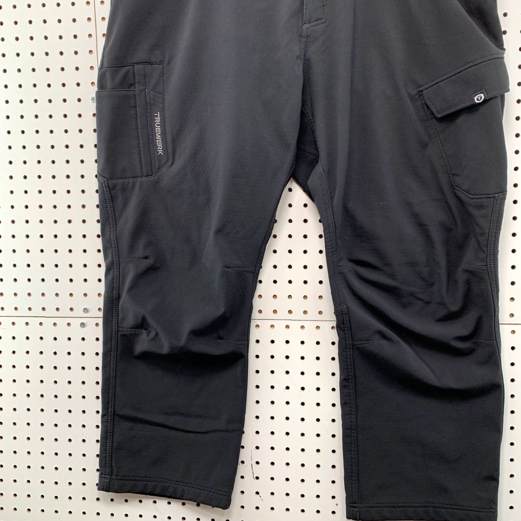 Vintage TRUEWERK Cargo Pants Black Mens 42x32 Fits 42x28.5 Utility Pockets Work Pants Cargo Pants Mens 42 Black Size US 42 / EU 58 - 3 Thumbnail