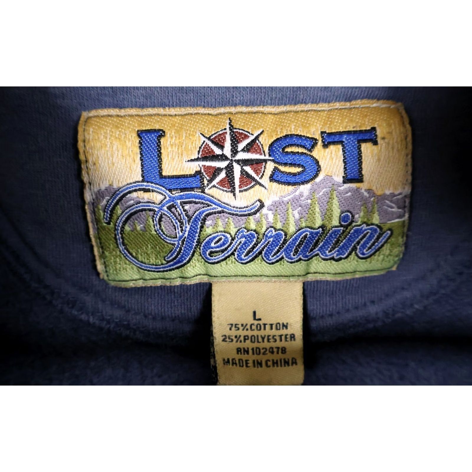 Vintage Lost Terrain Sweatshirt Men Large Blue Scenic Nature Motif Crewneck VTG 90s Outdoor Graphic Print Heavyweight Fleece Pullover Deer Fishing Ancient Size US L / EU 52-54 / 3 - 3 Thumbnail