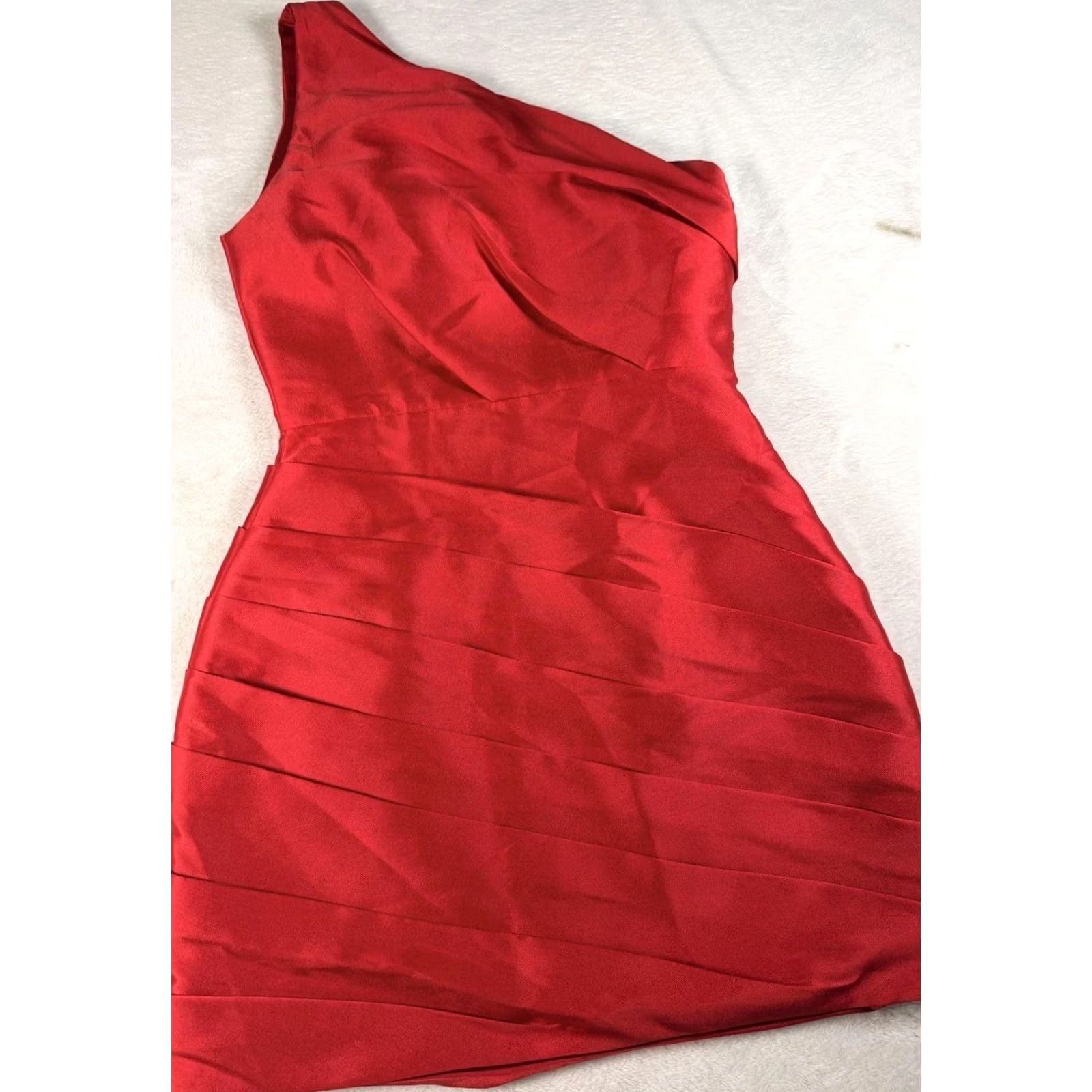 Vintage Showpo Dress Womens 2 Red Satin One Shoulder Rose Mini Bodycon Party Cocktail Dress Size XS / US 0-2 / IT 36-38 - 7 Thumbnail