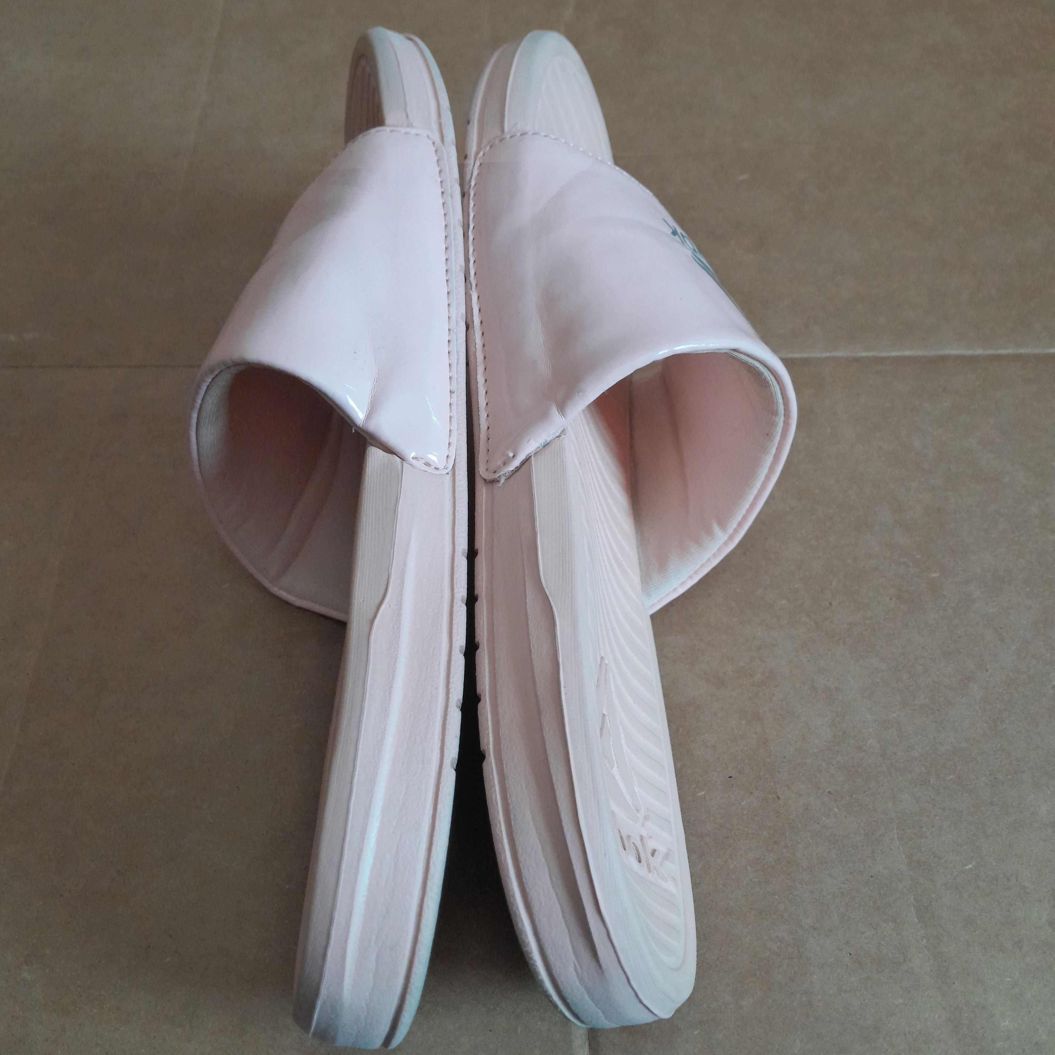 Reebok Reebok Women’s Pink Rubber Platform Slides Sandals Size US 7 / IT 37 - 5 Thumbnail