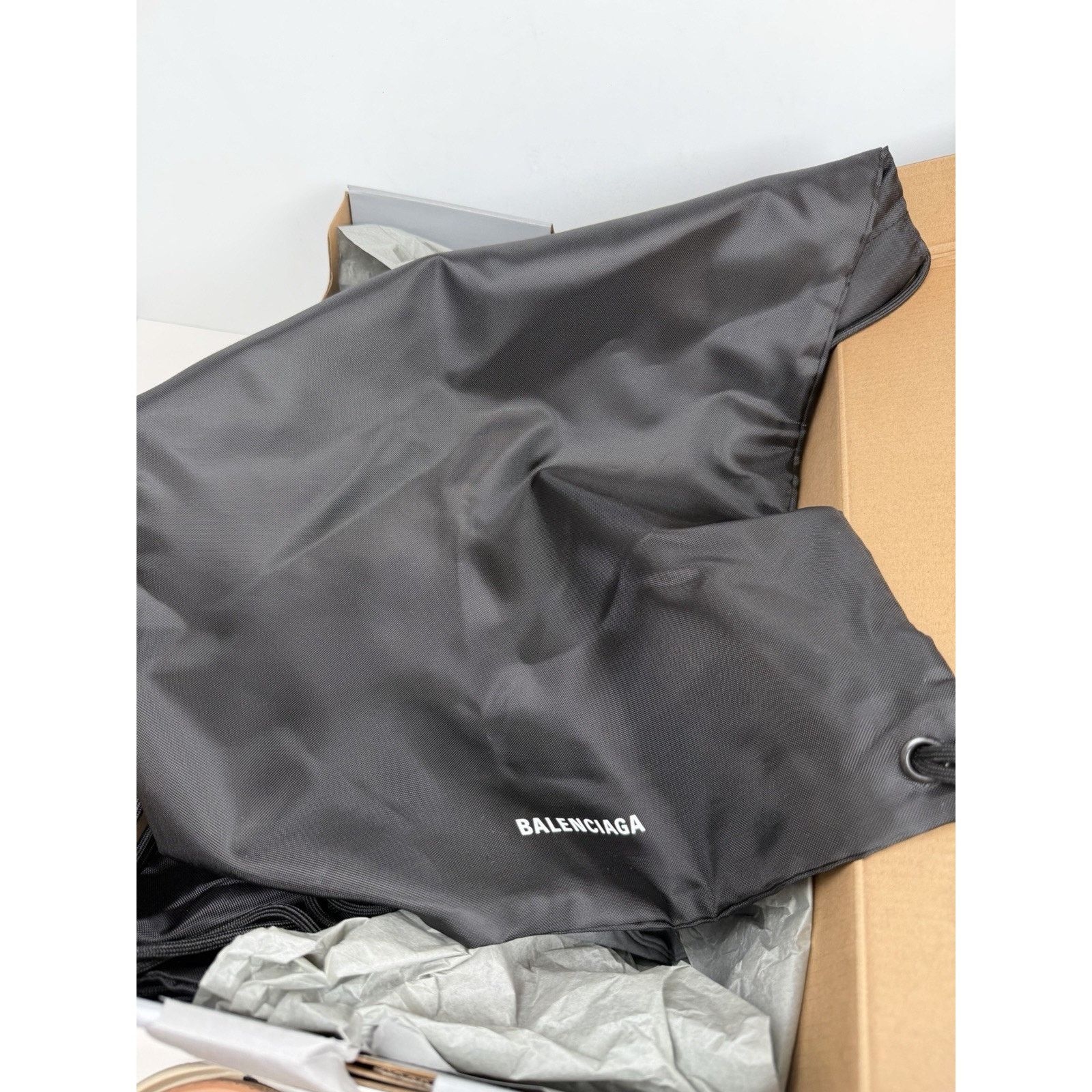 Balenciaga Size 46EU/13US- Balenciaga Triple S Beige NEW Size US 13 / EU 46 - 9 Thumbnail