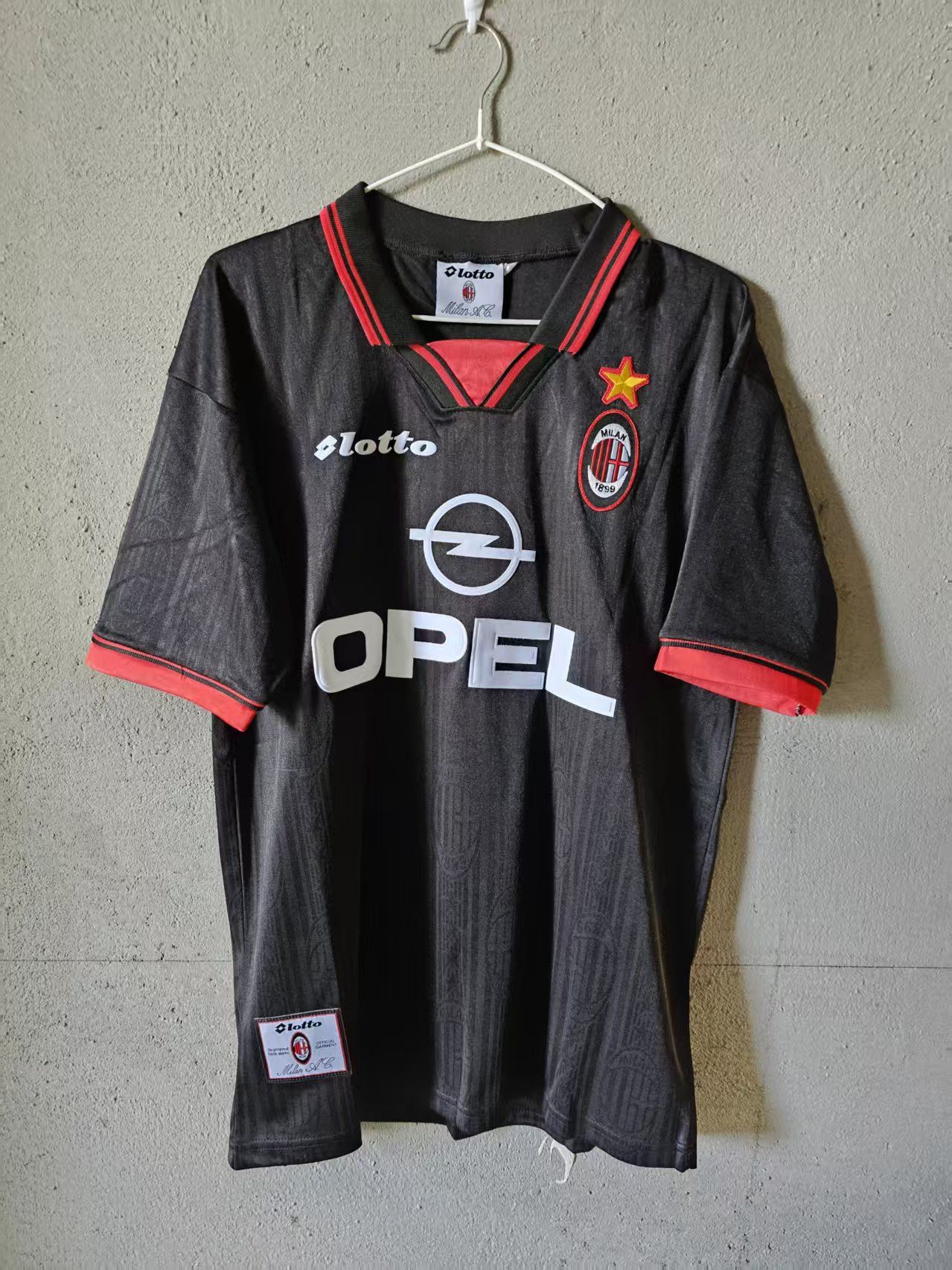 Other 1997 1998 AC Milan Jersey Black Size US L / EU 52-54 / 3 - 1 Thumbnail