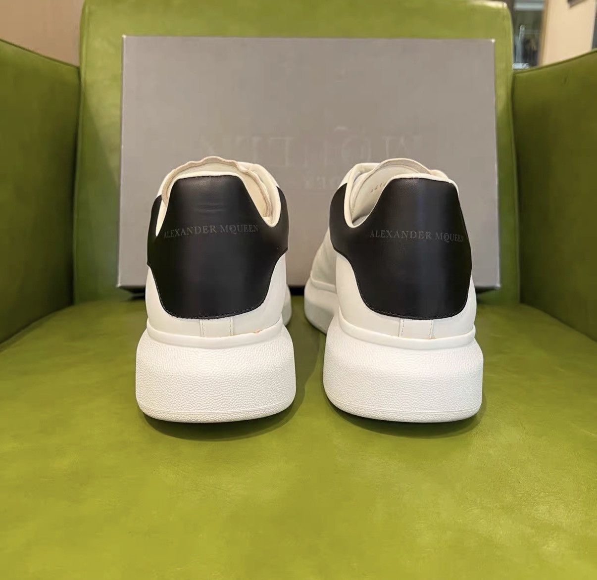 Alexander McQueen Alexander McQueen Black Tail Sneakers J42 Size US 8 / EU 41 - 3 Thumbnail