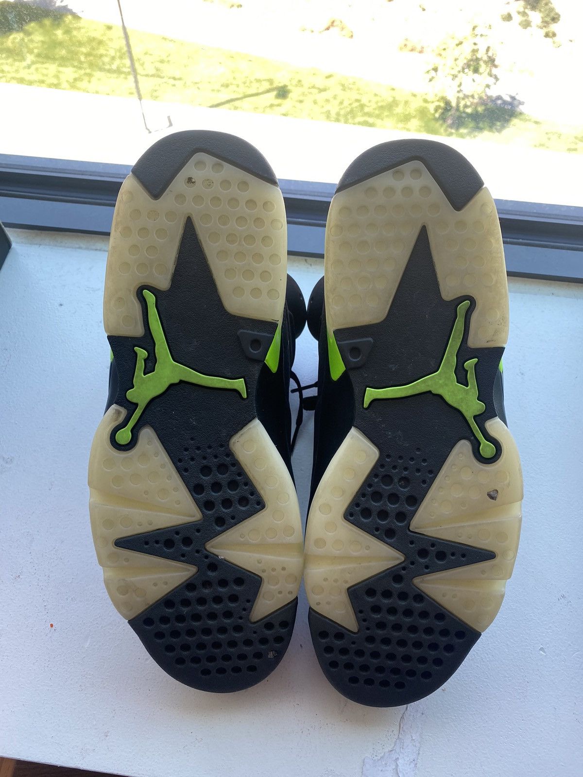 Jordan Brand Nike Air Jordan 6 Retro Electric Green Size US 10.5 / EU 43-44 - 10 Thumbnail