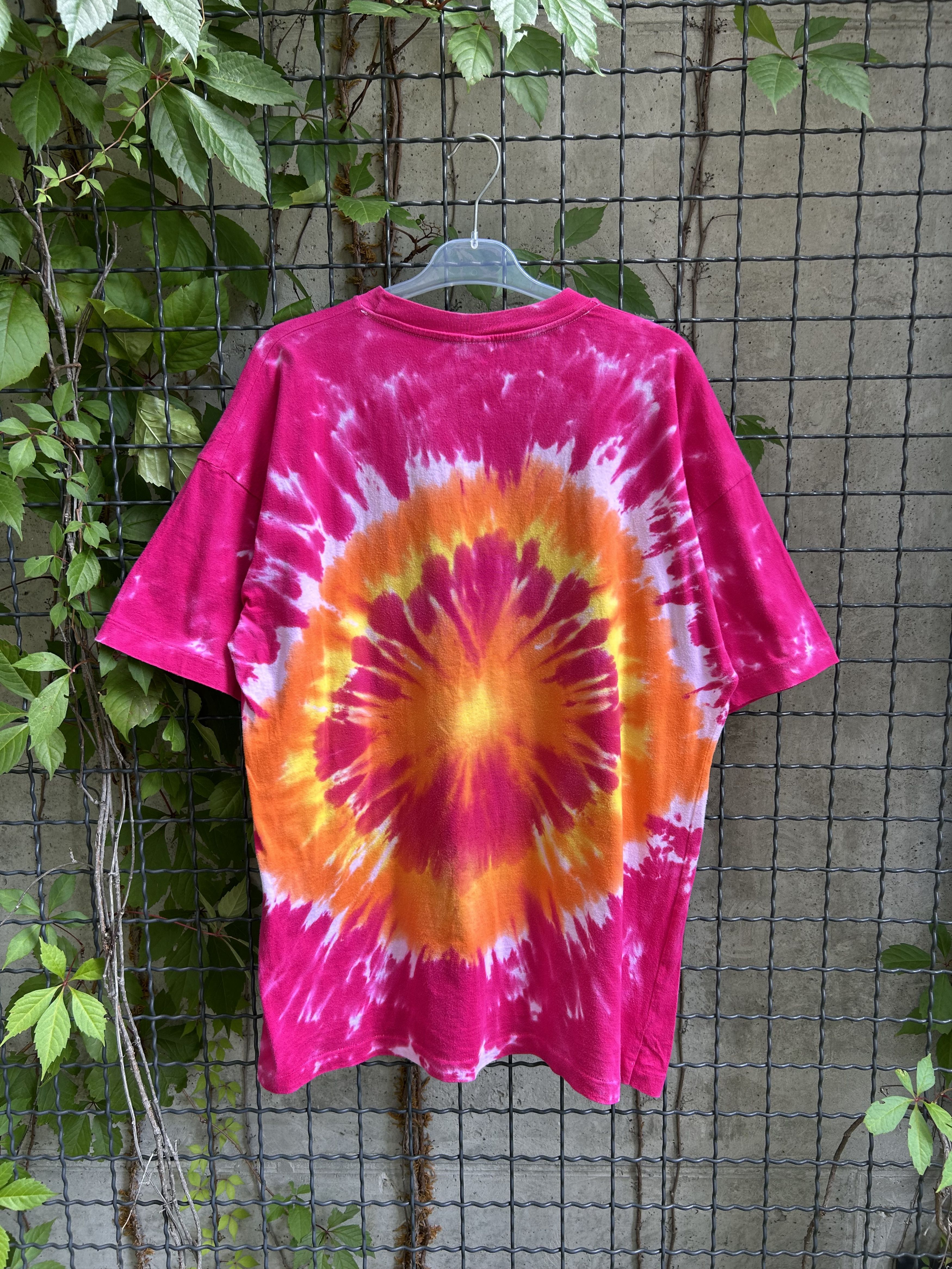 Band Tees Vintage 90s Levellers Rock Band Tie Dye T-shirt Size US XL / EU 56 / 4 - 2 Thumbnail
