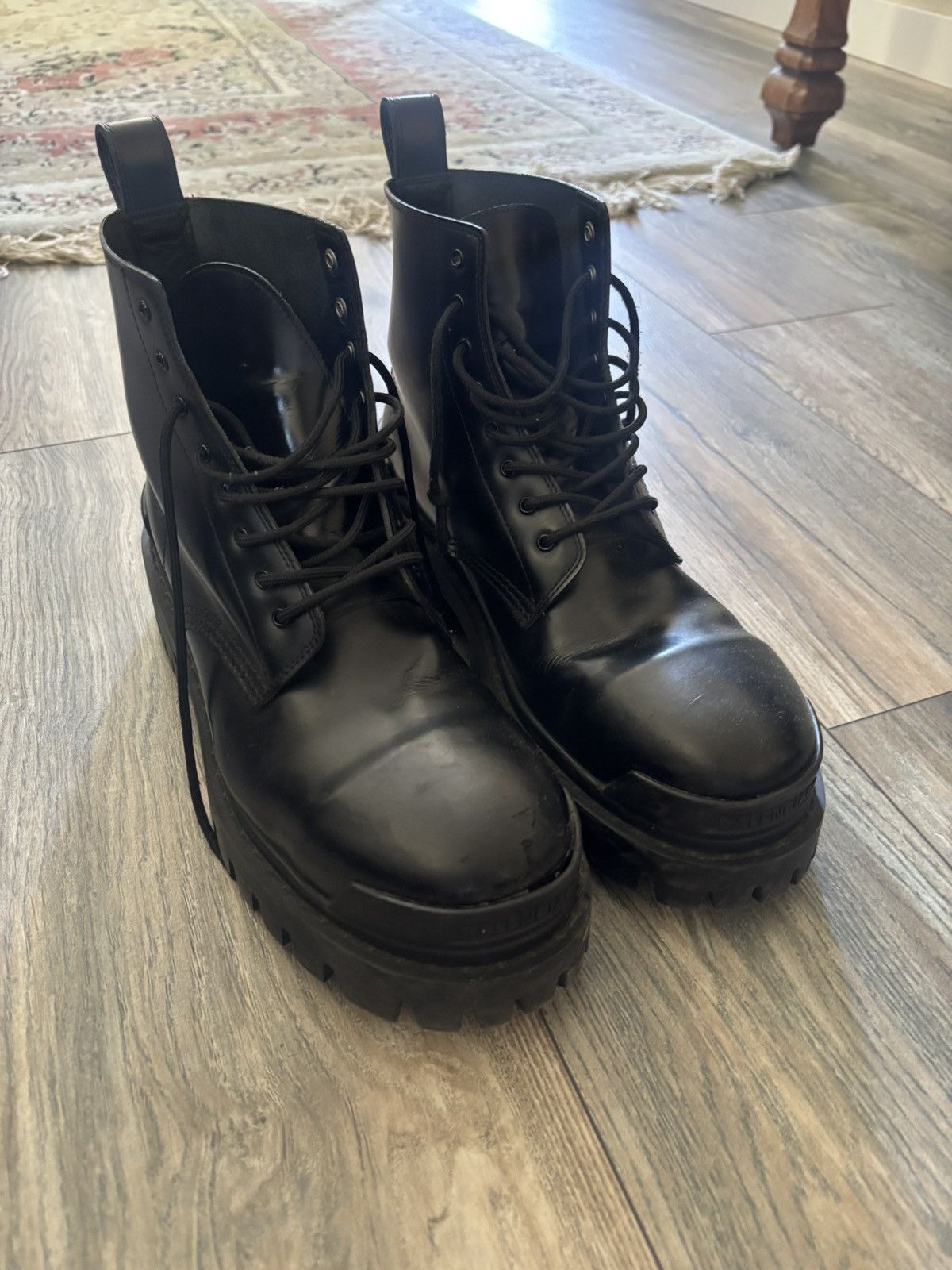 Balenciaga Balenciaga leather strike boot Size US 10 / EU 43 - 2 Thumbnail